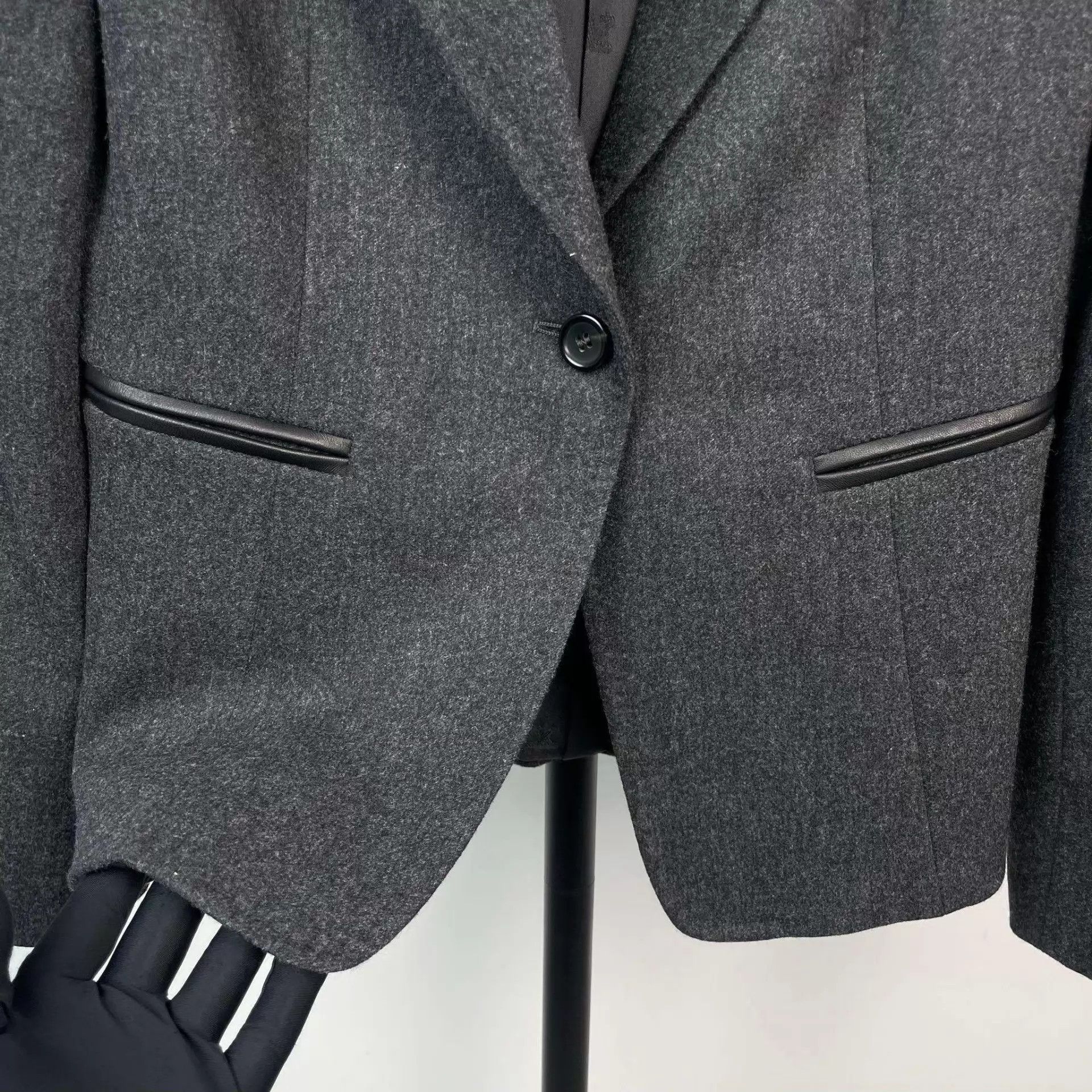 Max Mara Max Mara Women's 165/88 Black Polyester Jacket Size M / US 6-8 / IT 42-44 - 7 Thumbnail
