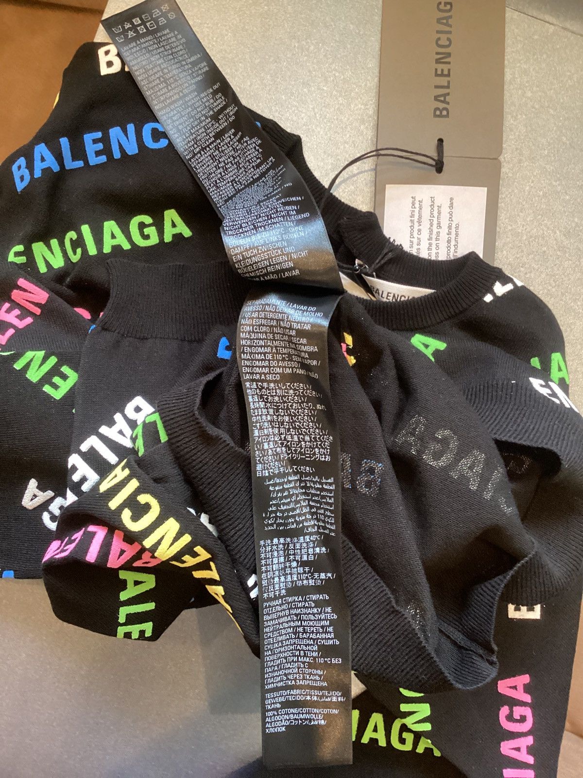 Balenciaga Balenciaga logo stamped sweater Size XS / US 0-2 / IT 36-38 - 4 Thumbnail