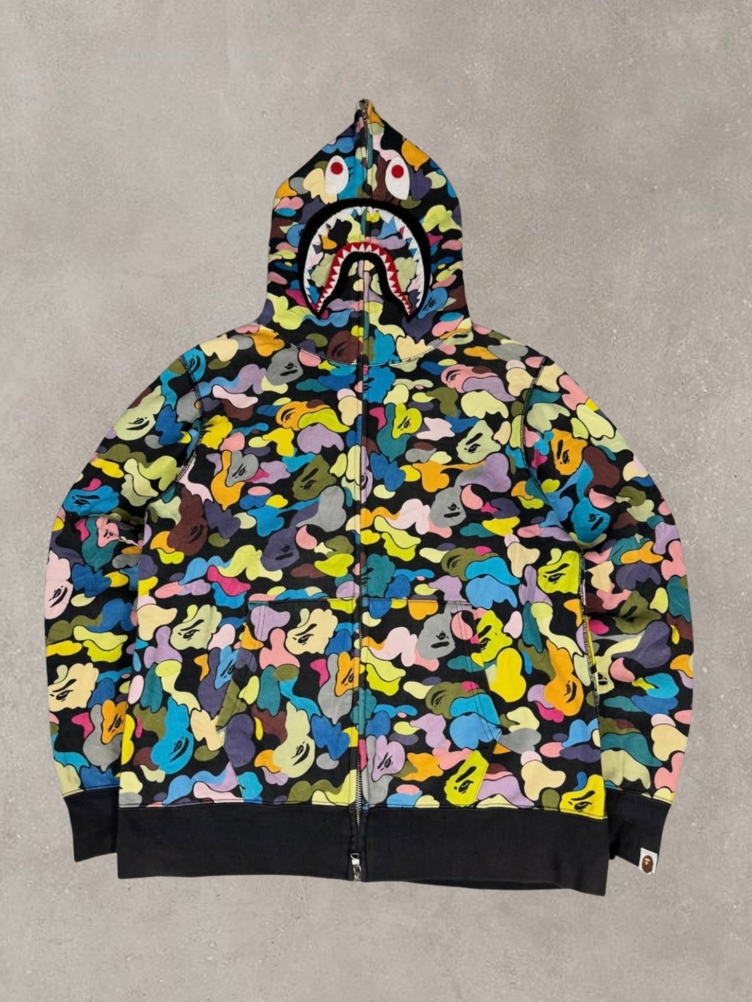 Bape Bape shark multi color Size US XL / EU 56 / 4 - 1 Thumbnail