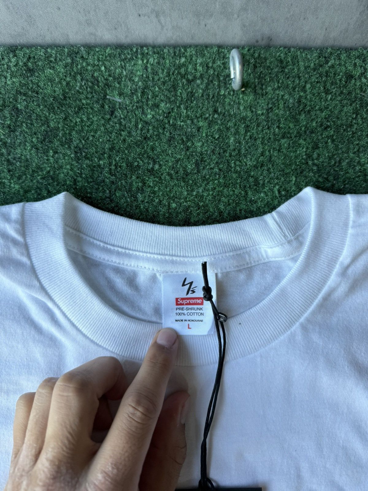 Supreme × Yohji Yamamoto NEW SUPREME X YOHJI YAMAMOTO Y’S STAR TEE SIZE L Size US L / EU 52-54 / 3 - 7 Thumbnail