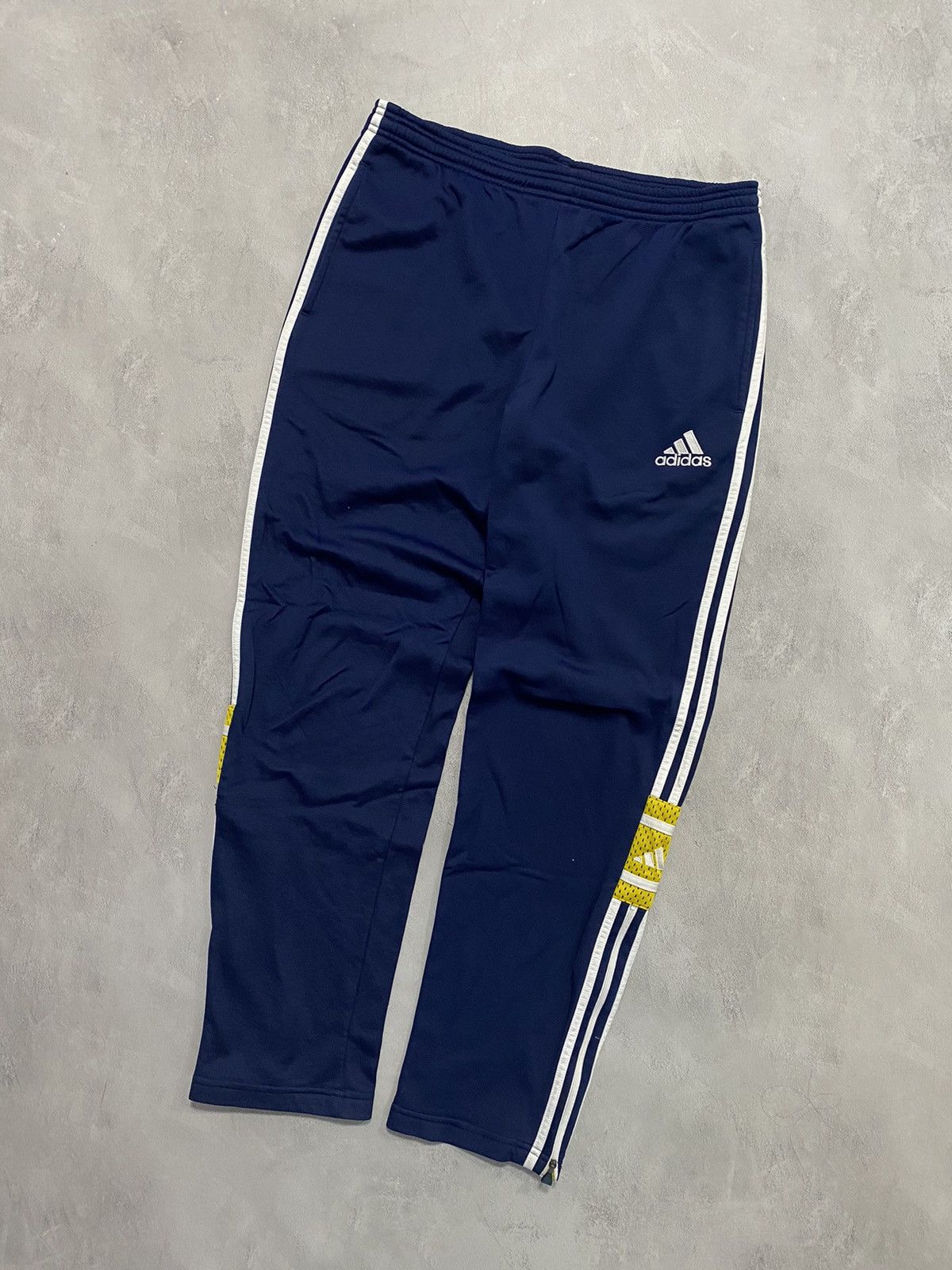 Adidas Vintage Adidas Track Pants Casual Triples Gold Size M Size US 34 / EU 50 - 2 Thumbnail