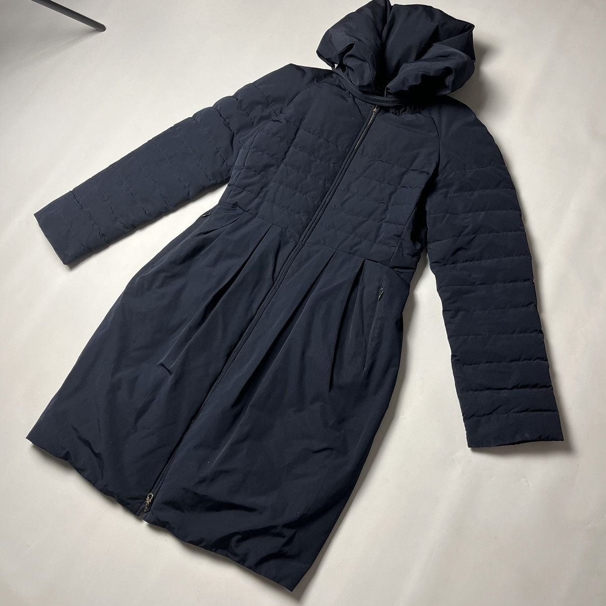 Salvatore Ferragamo Salvatore Ferragamo Down Jacket Size XS / US 0-2 / IT 36-38 - 2 Thumbnail