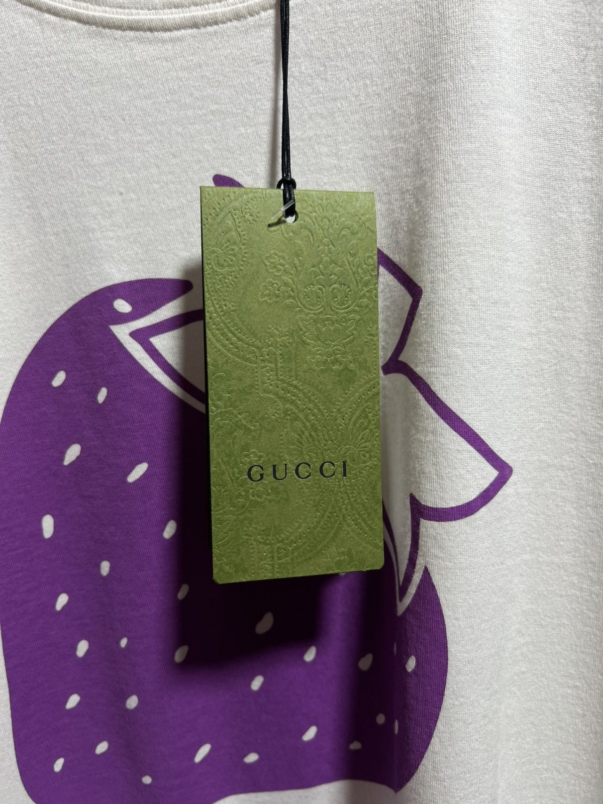 Gucci Gucci Strawberry Tee Size US S / EU 44-46 / 1 - 4 Thumbnail