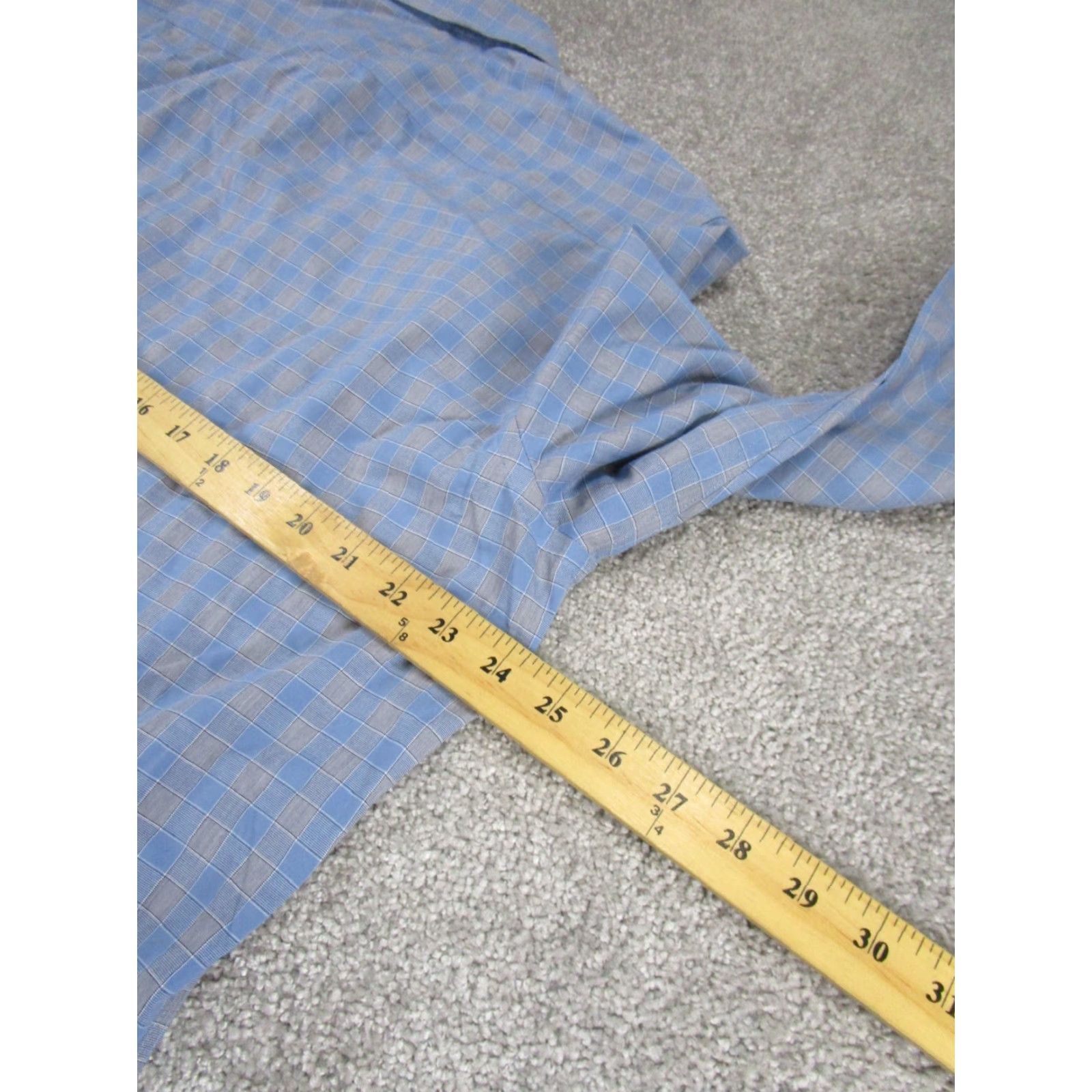 UNTUCKit VINTAGE UNTUCKit Shirt Mens XL Blue Cotton Long Sleeve Button Up Stain (Check) Size US XL / EU 56 / 4 - 6 Thumbnail
