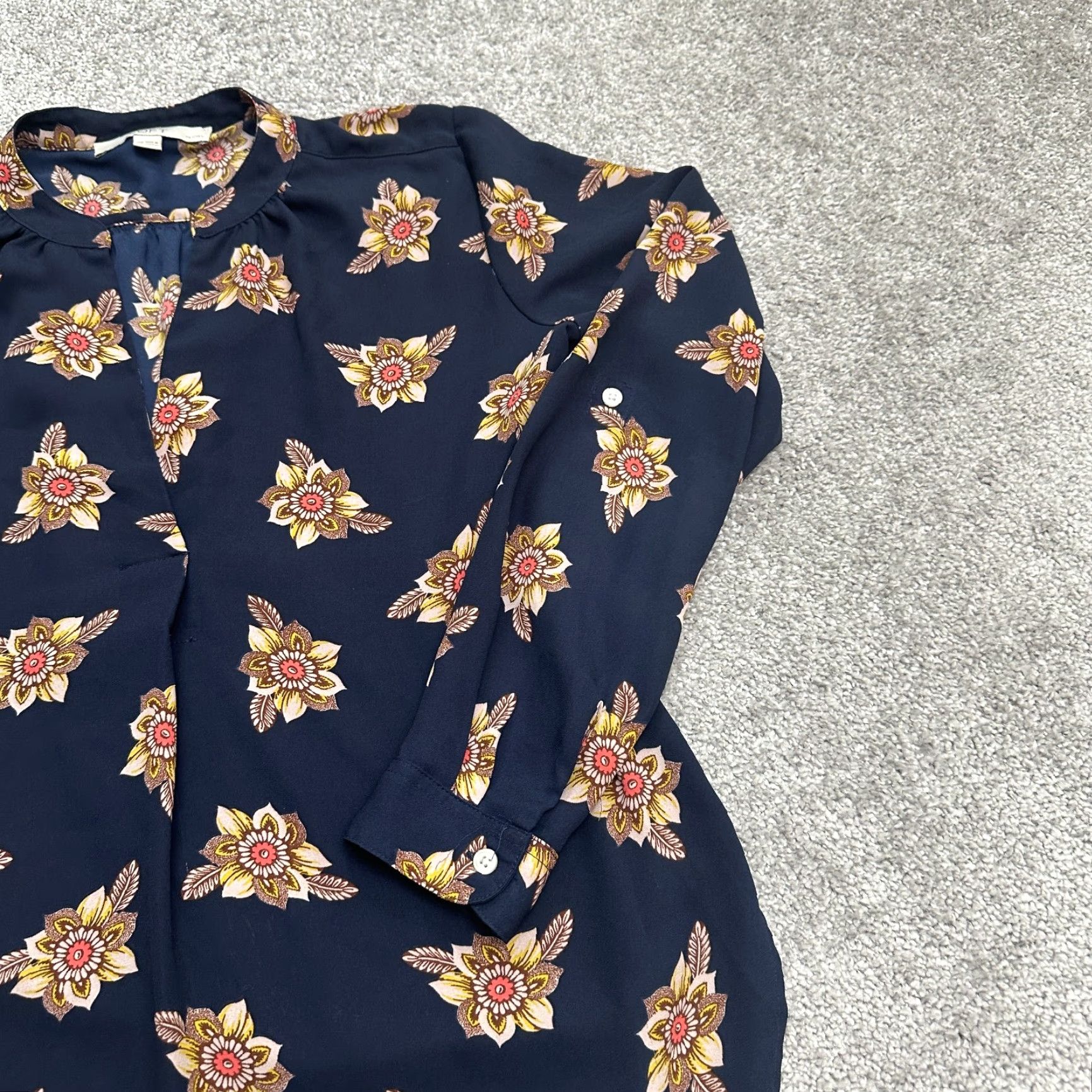 Loft Ann Taylor Loft Petites Tunic Blouse Womens XSP Blue Floral V-Neck Long Sleeve Size XS / US 0-2 / IT 36-38 - 5 Thumbnail