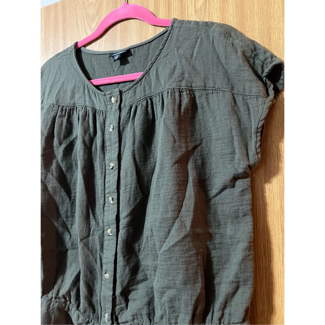 Other a.n.a Green Button Front Woman’s Short Sleeve Top Size Small Size S / US 4 / IT 40 - 3 Thumbnail