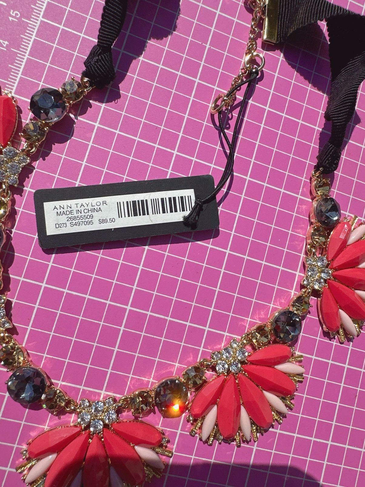 Ann Taylor Ann Taylor orange pink flower necklace good tone black Size ONE SIZE - 4 Thumbnail