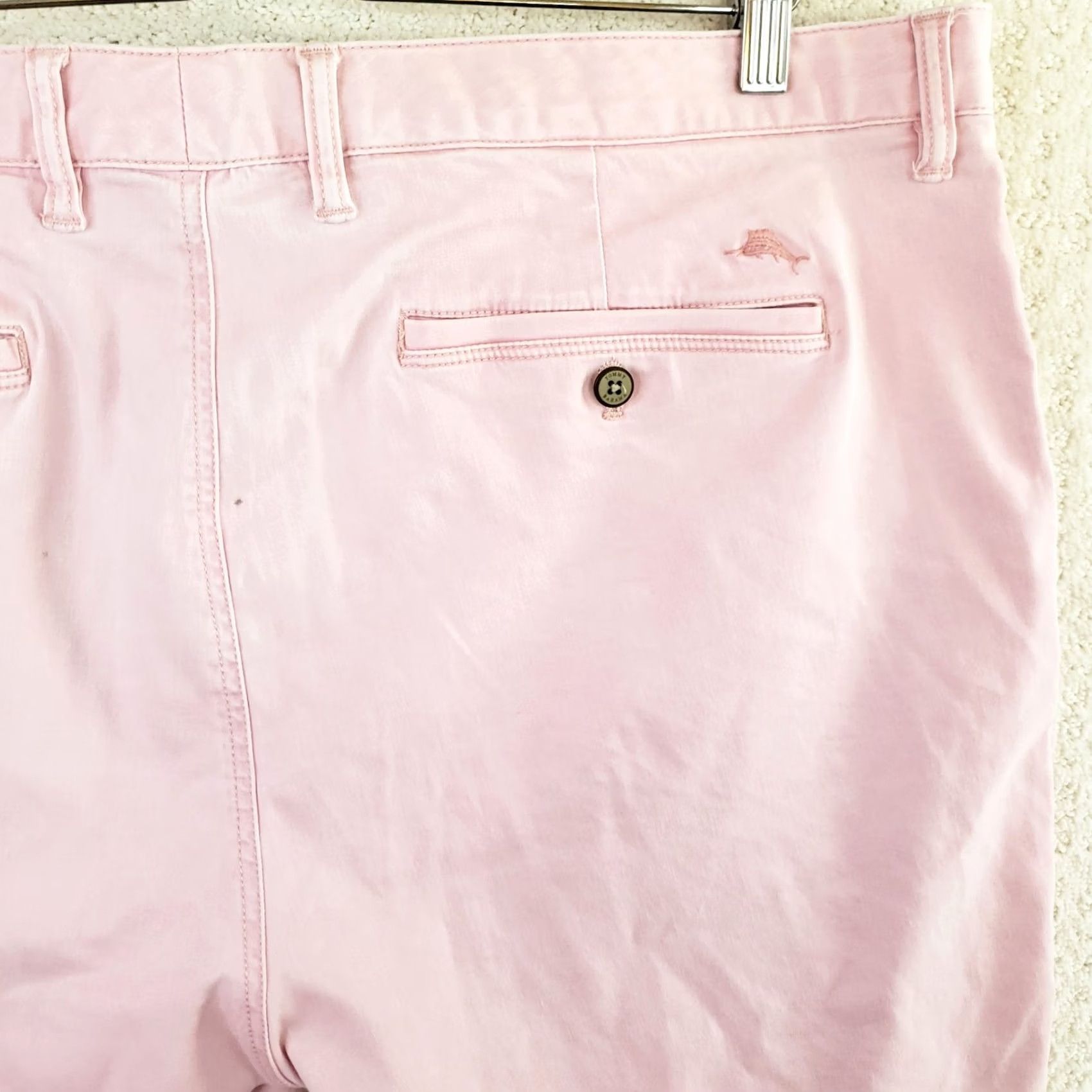 Tommy Bahama VINTAGE Tommy Bahama Shorts Mens 40 Pink Stretch Chino Flat Front Cotton Lyocell Spandex Casual Mens 40 Pink Size US 40 / EU 56 - 7 Thumbnail
