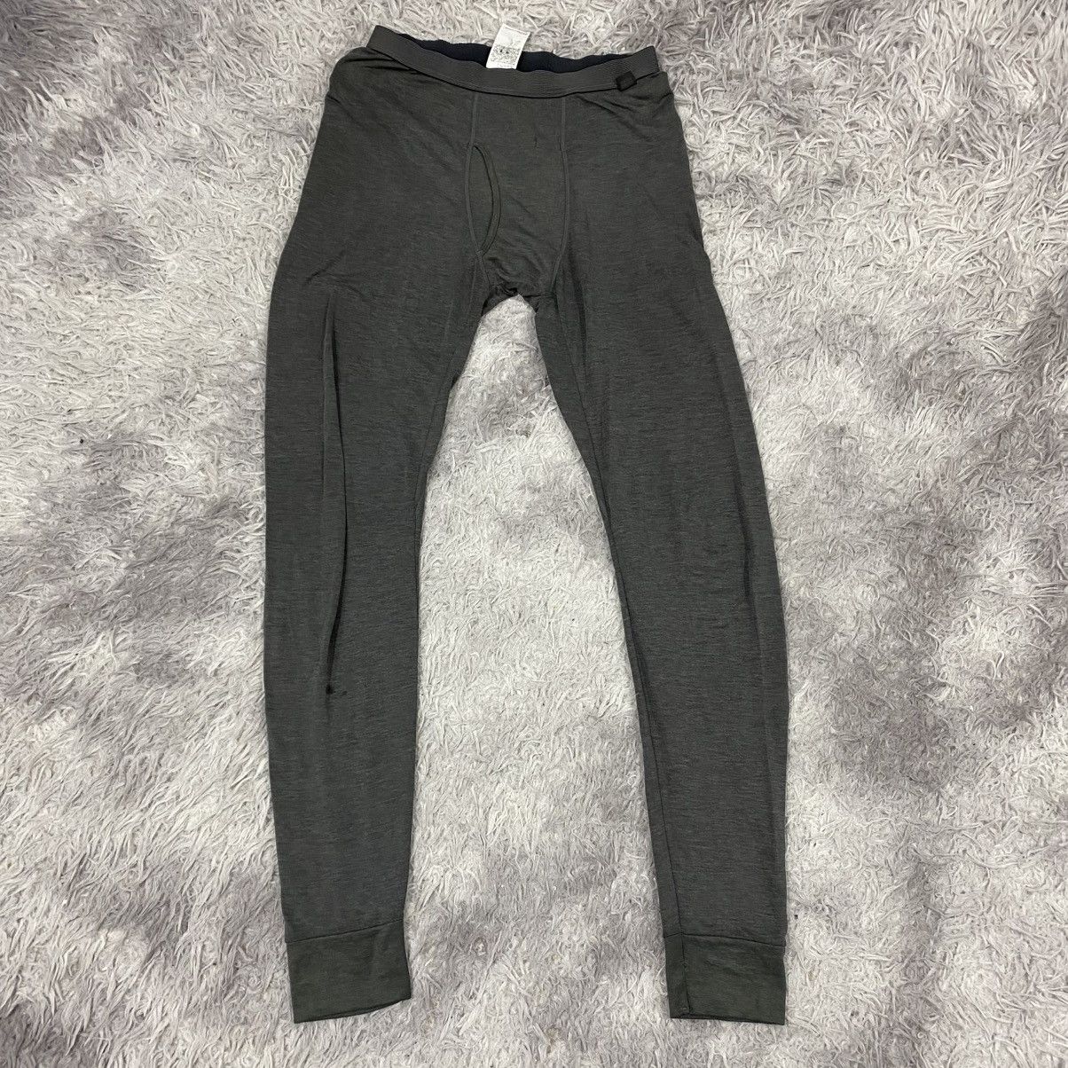 Uniqlo × Vintage Uniqlo tight heattech extra warm Size US 26 / EU 42 - 1 Thumbnail