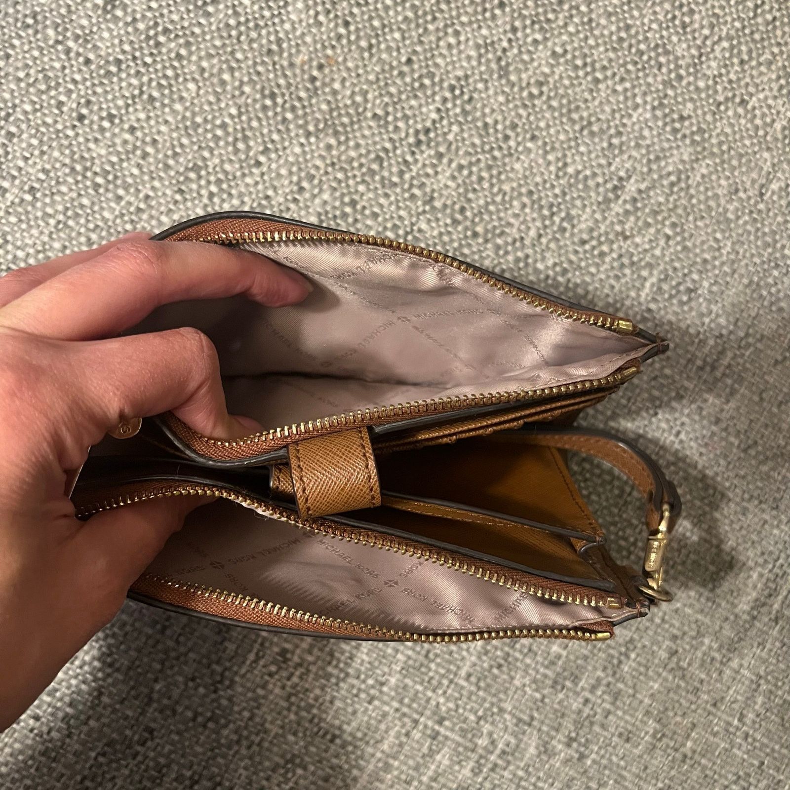 Michael Kors Michael Kors Jet Set Saffiano Leather Double Zip Wristlet Size ONE SIZE - 6 Thumbnail
