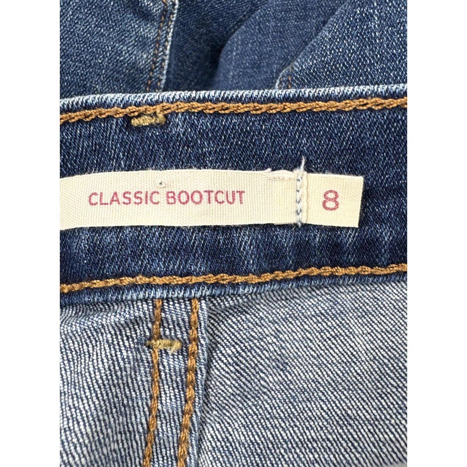 Levi's Levi’s Dk Wash Classic Bootcut Jeans Womens Size 8 Size 30" / US 8 / IT 44 - 7 Thumbnail
