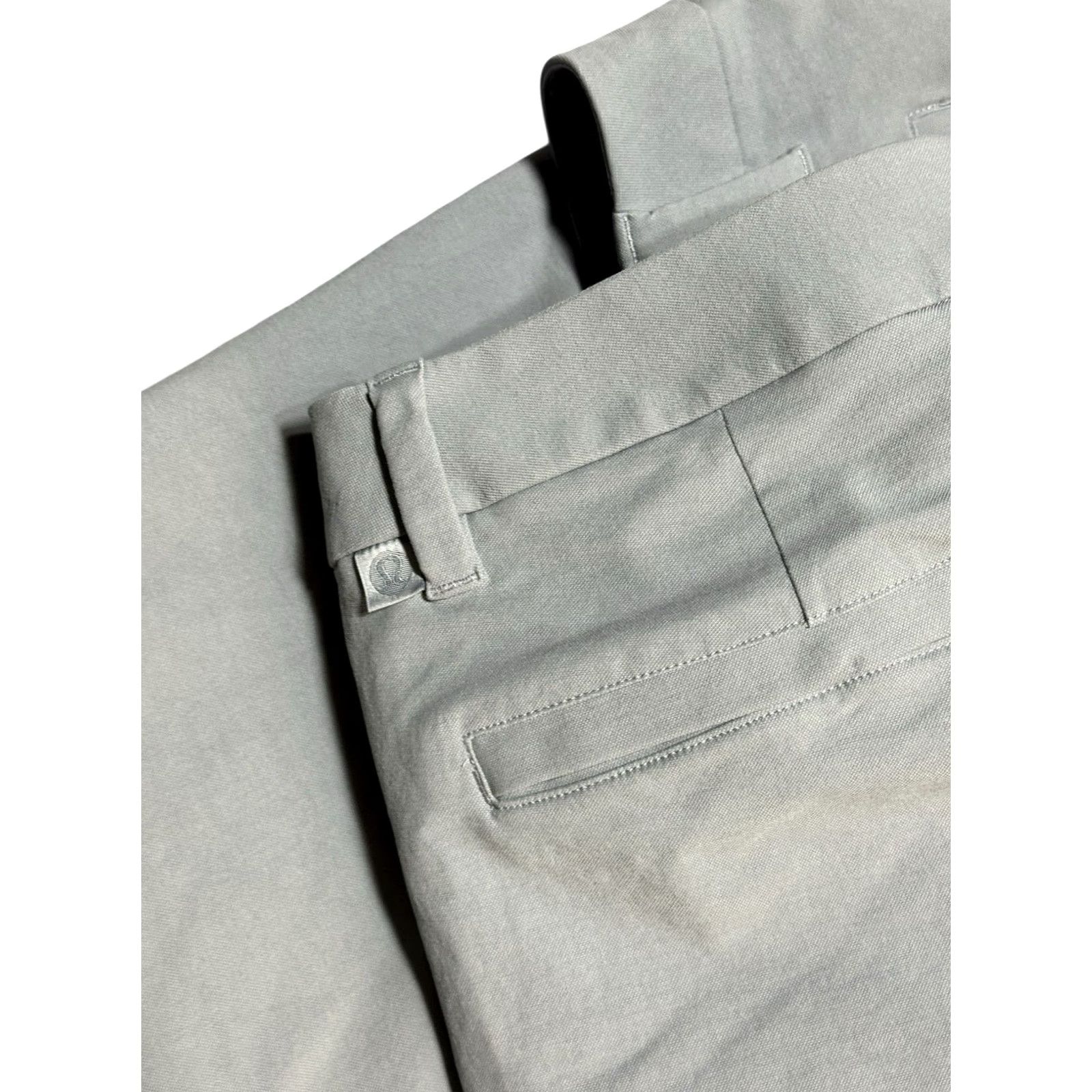 Lululemon Lululemon Pants Mens 38 Taupe Gray ABC Stretch Straight Fit Performance Trousers Size US 38 / EU 54 - 3 Thumbnail