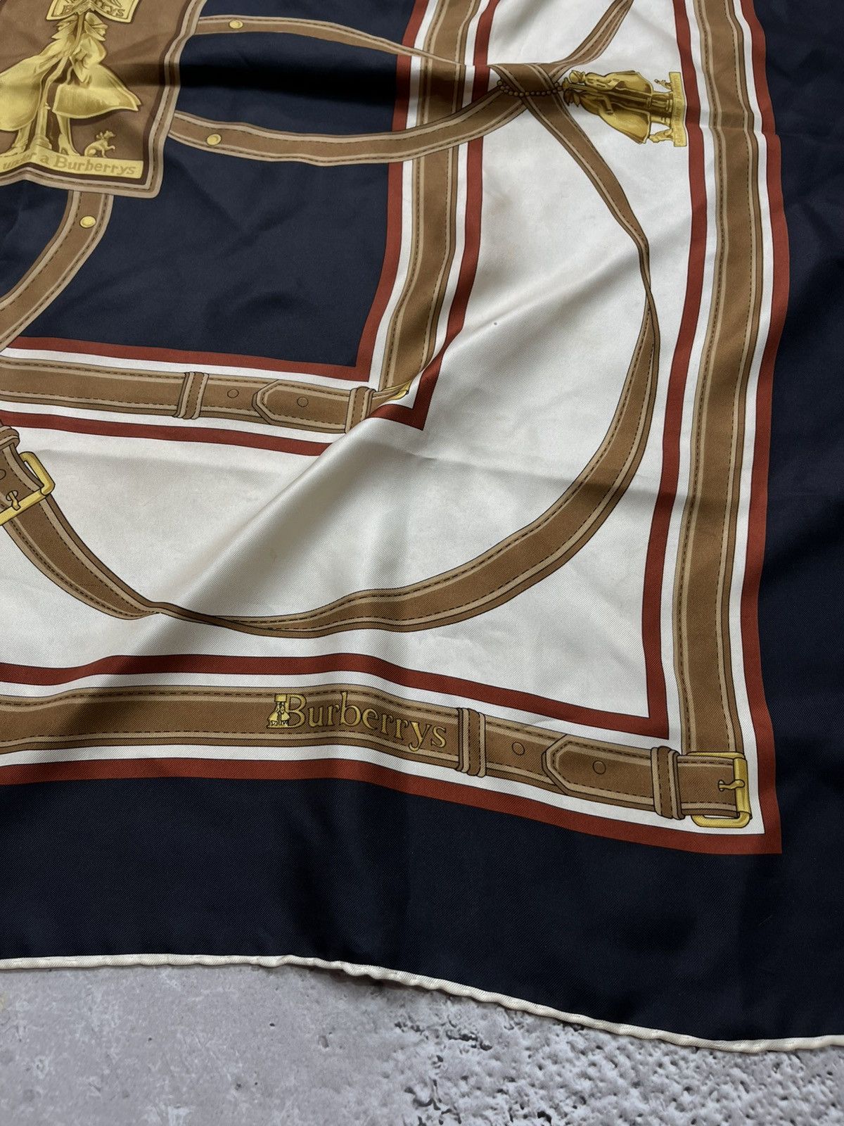 Burberry Vintage Burberry Silk Scarf Equestrian Belt Chain Pattern Size ONE SIZE - 3 Thumbnail