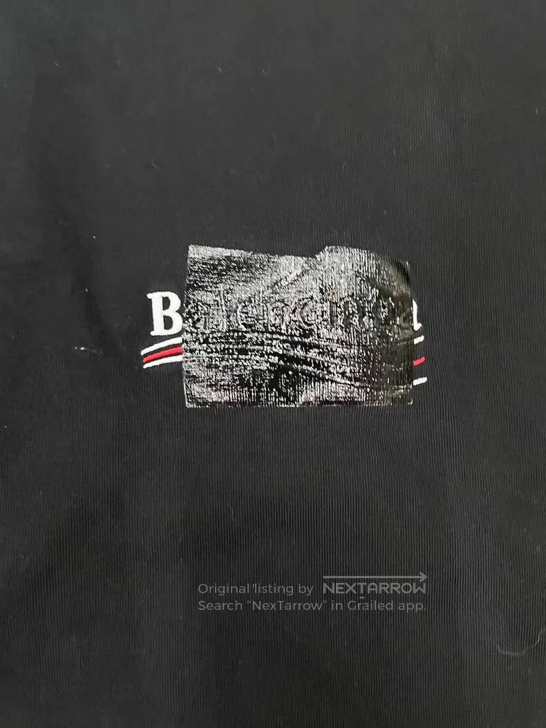Balenciaga Balenciaga Solid color emblem print covered round neck sho Size US L / EU 52-54 / 3 - 3 Thumbnail