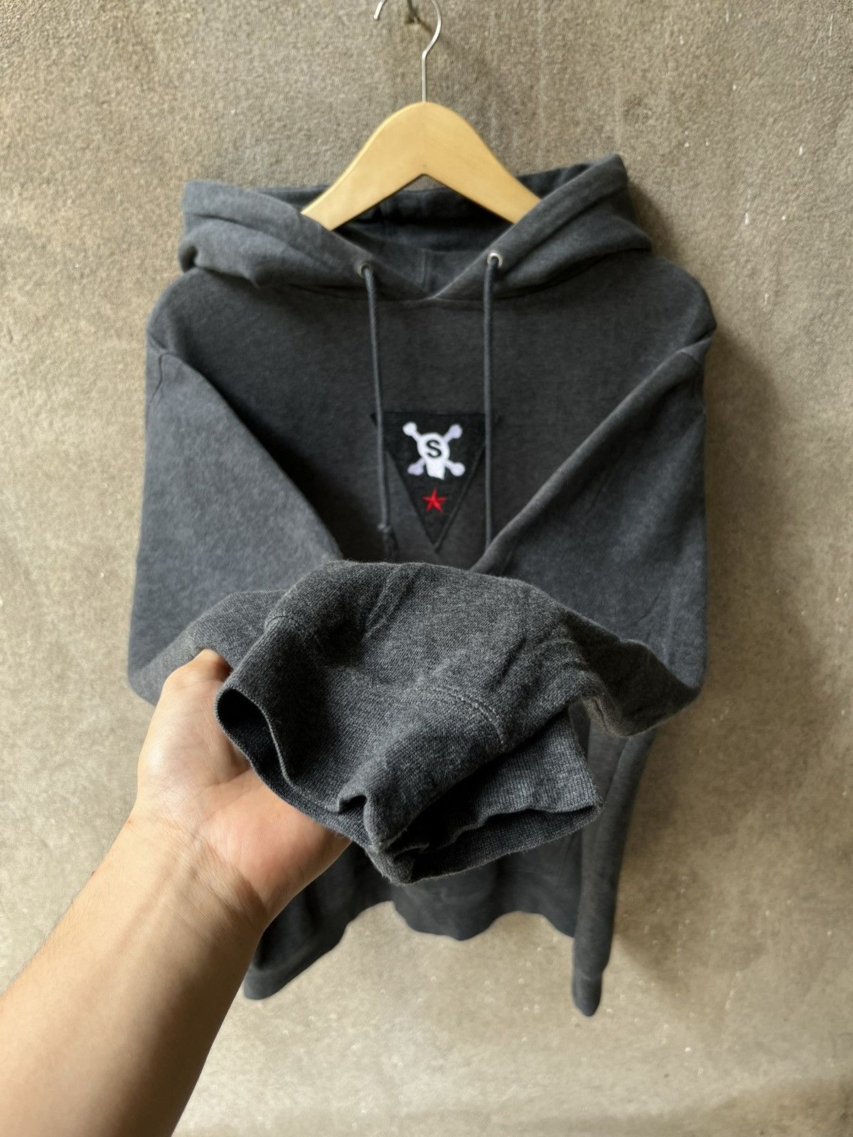 Stussy Vintage 2000s stussy hoodie skull embroidery Size US S / EU 44-46 / 1 - 4 Thumbnail