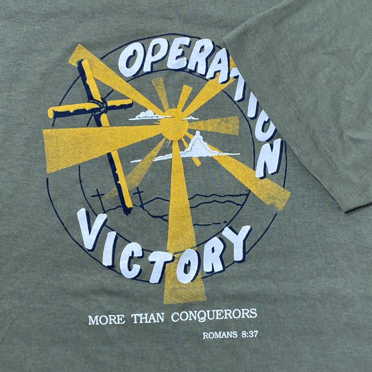 TEE JAYS Vintage Romans 8:37 Green Bible Verse Jesus Tee Size Large Size US L / EU 52-54 / 3 - 3 Thumbnail