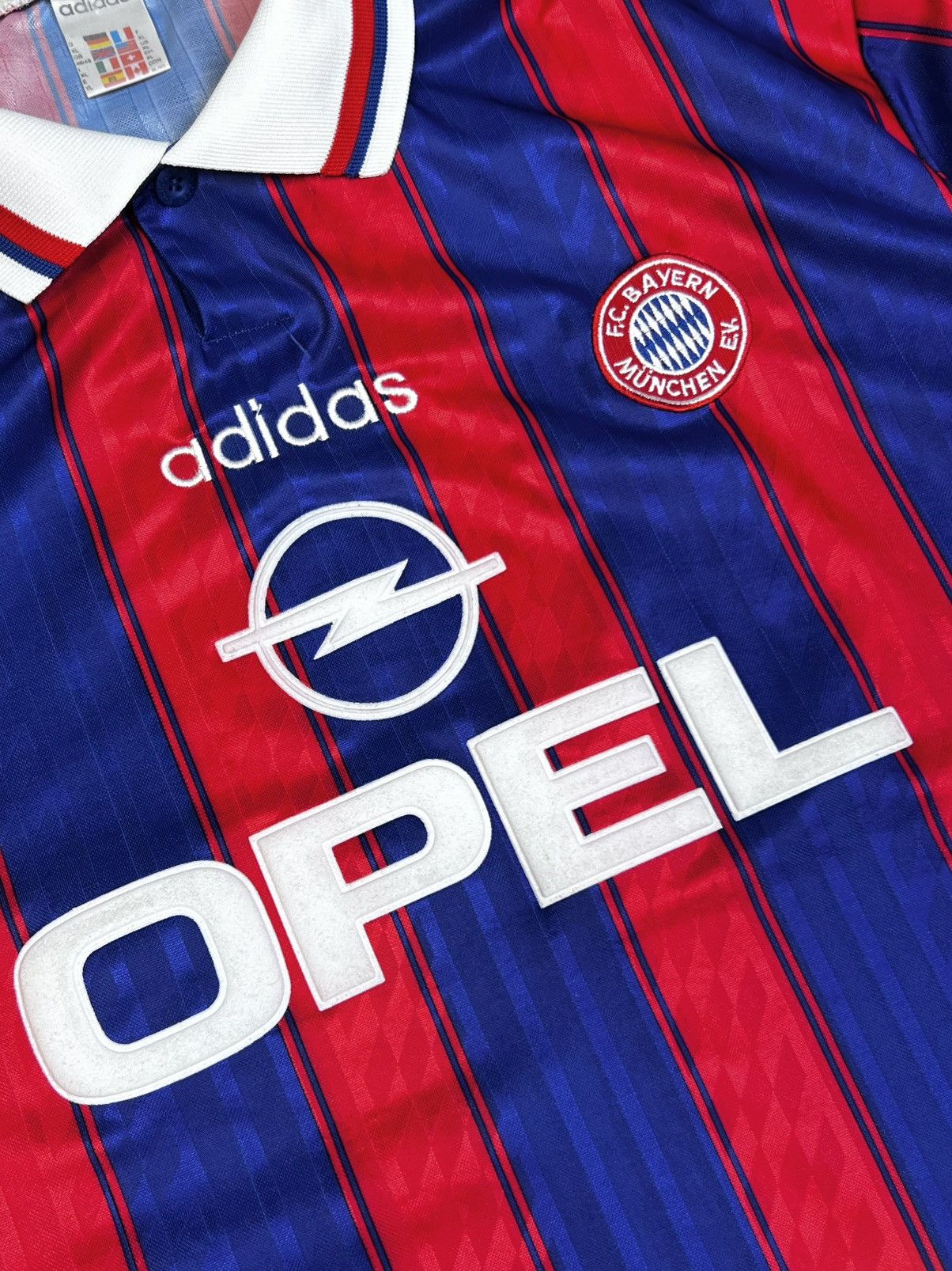 Adidas Vintage Adidas Bayern 1996-97 Home Red Blue Jersey Size US XL / EU 56 / 4 - 6 Thumbnail