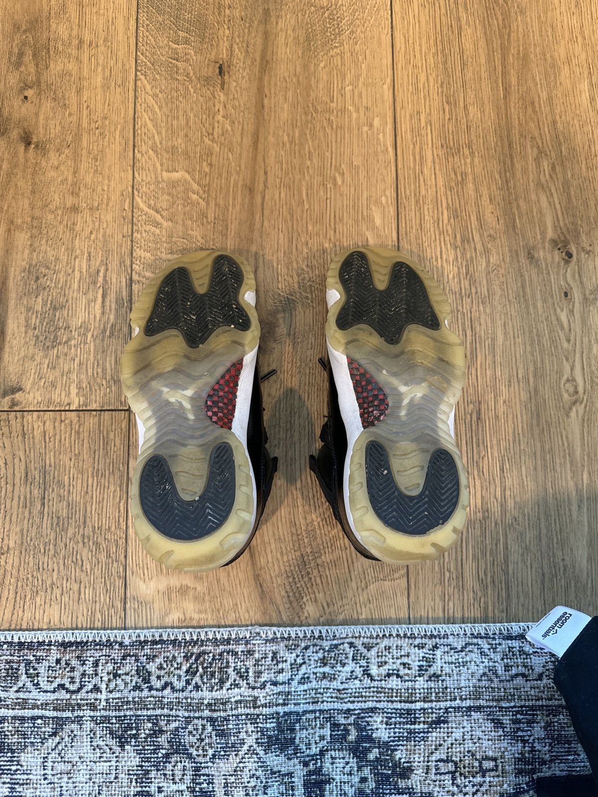 Jordan Brand × Nike Jordan 11 low 72-10 Size US 6 / EU 39 - 5 Thumbnail