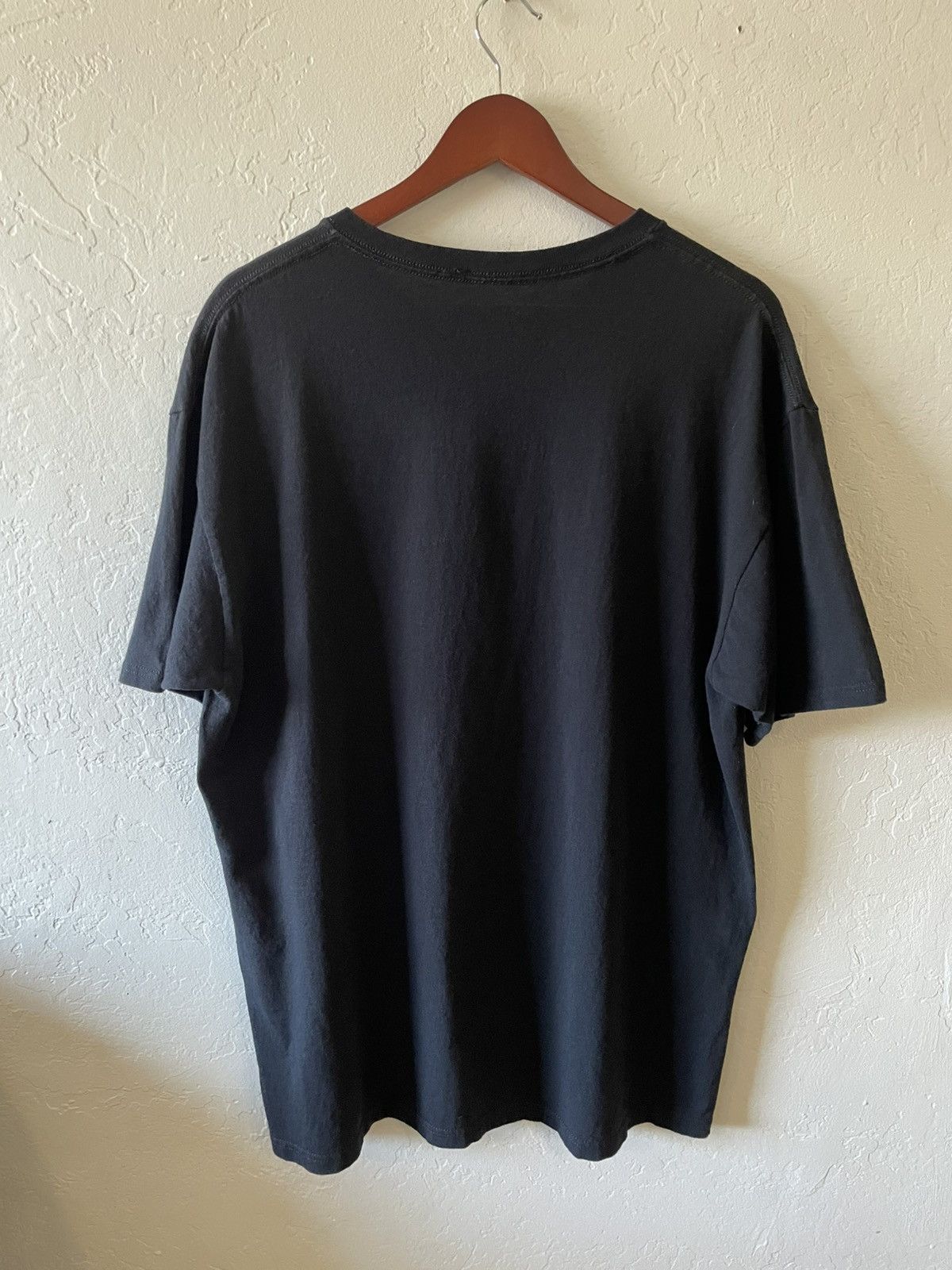 Liquid Blue Vintage 2000s Y2K Liquid Blue Zombie T-shirt Xl 24.5 X 31 Size US XL / EU 56 / 4 - 6 Thumbnail