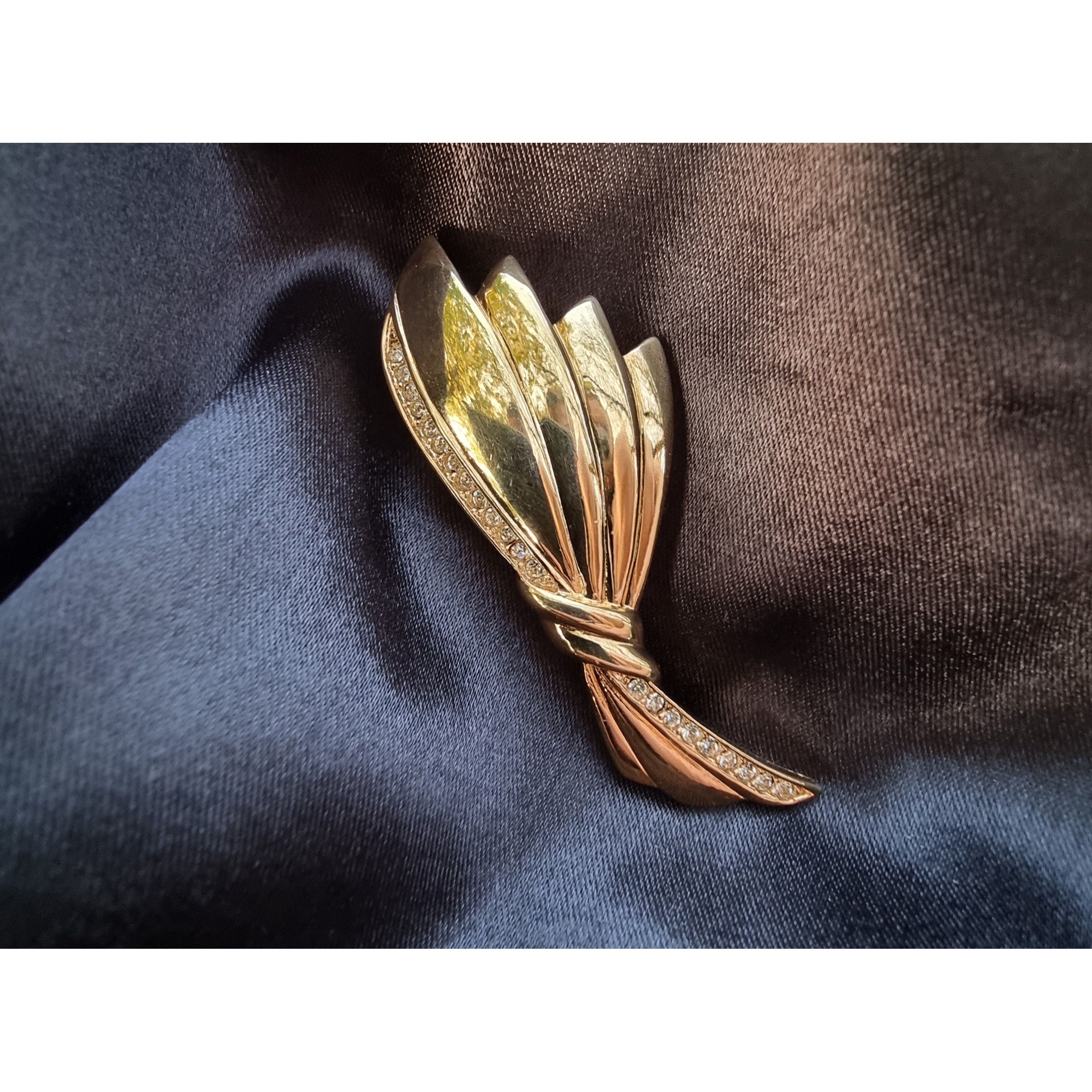 Other Vintage Ribbon Gold Tone 1990s Brooch Pin Size ONE SIZE - 4 Thumbnail