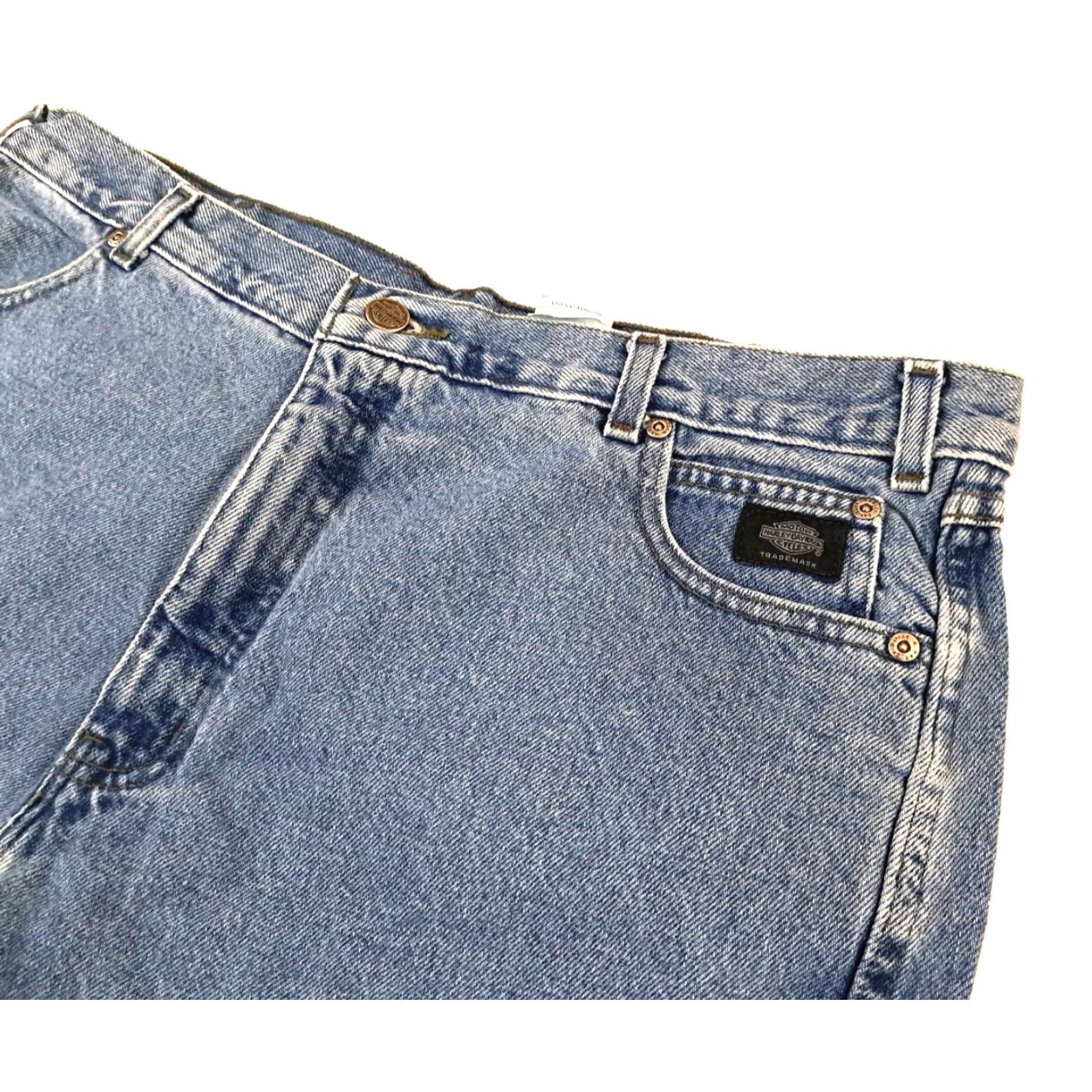 Harley Davidson VINTAGE Harley-Davidson Shorts Woman 18 Blue Denim Cotton Zip 35in Waist 5 1/2 Inseam Regular Pocket Biker Comfort Womens Size 40" / US 18 - 2 Thumbnail