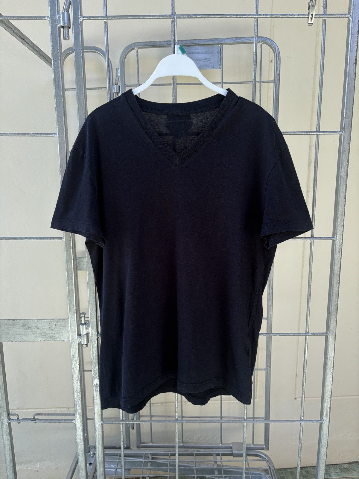 Prada Prada black v neck T-shirt Size US M / EU 48-50 / 2 - 1 Thumbnail