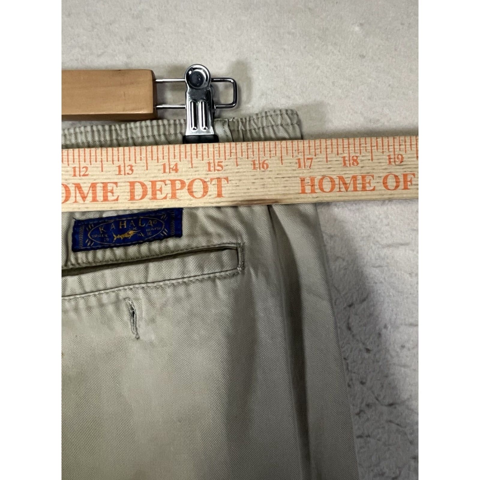 Vintage VINTAGE Kahala Pants - Khaki 100% Cotton Pleated Front Stretch Waist Men 34 Elastic Pockets Straight Inseam 32 Beige Size US 34 / EU 50 - 3 Thumbnail