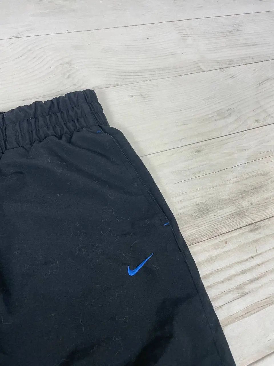 Nike Vintage Nike Nylon Track Pants 00s Swoosh Striped Drill Y2K Size US 32 / EU 48 - 7 Thumbnail