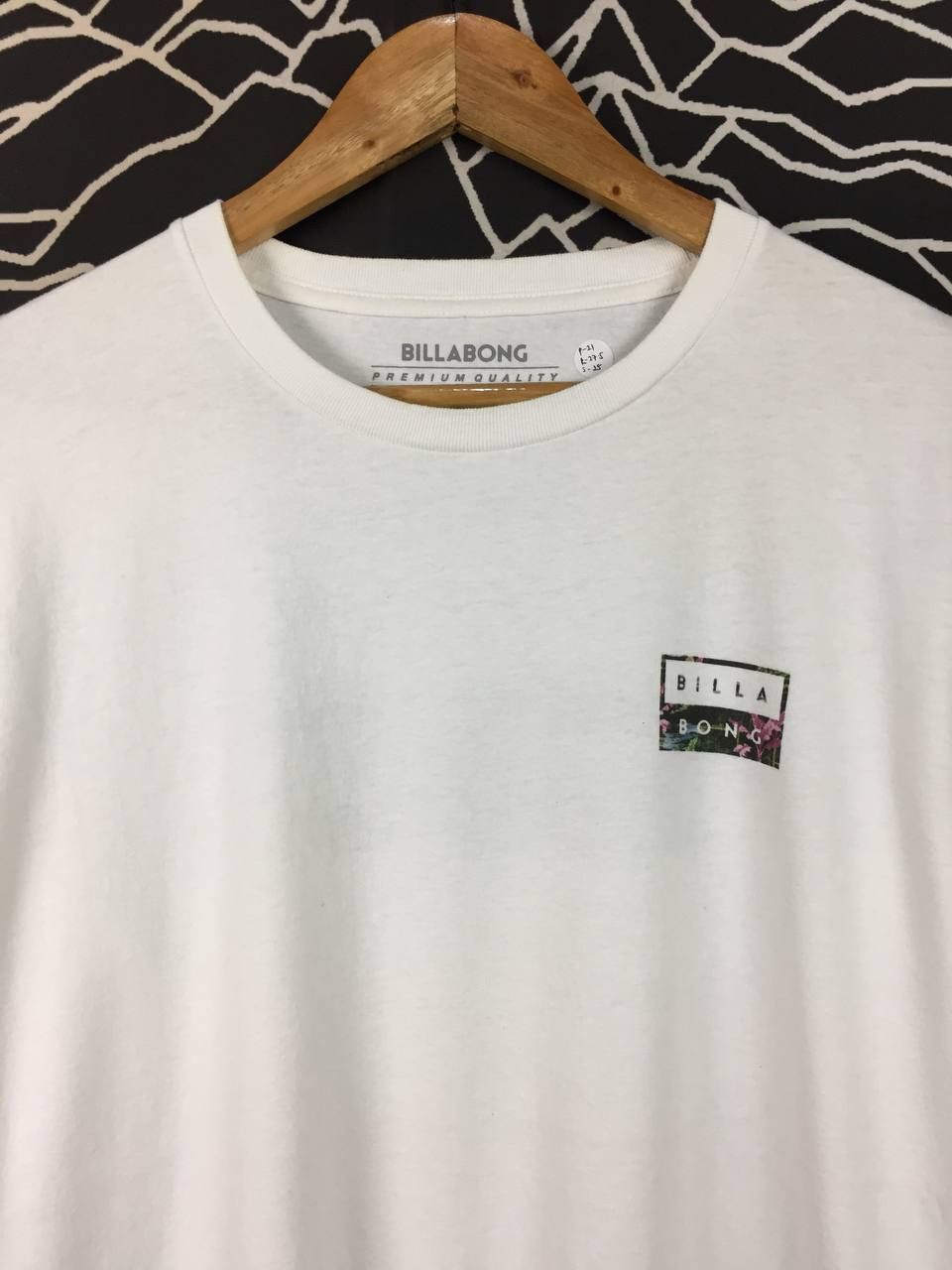 Billabong Billabong Surf Lifestyle Floral Box Logo Long Sleeve Tee Size US L / EU 52-54 / 3 - 7 Thumbnail