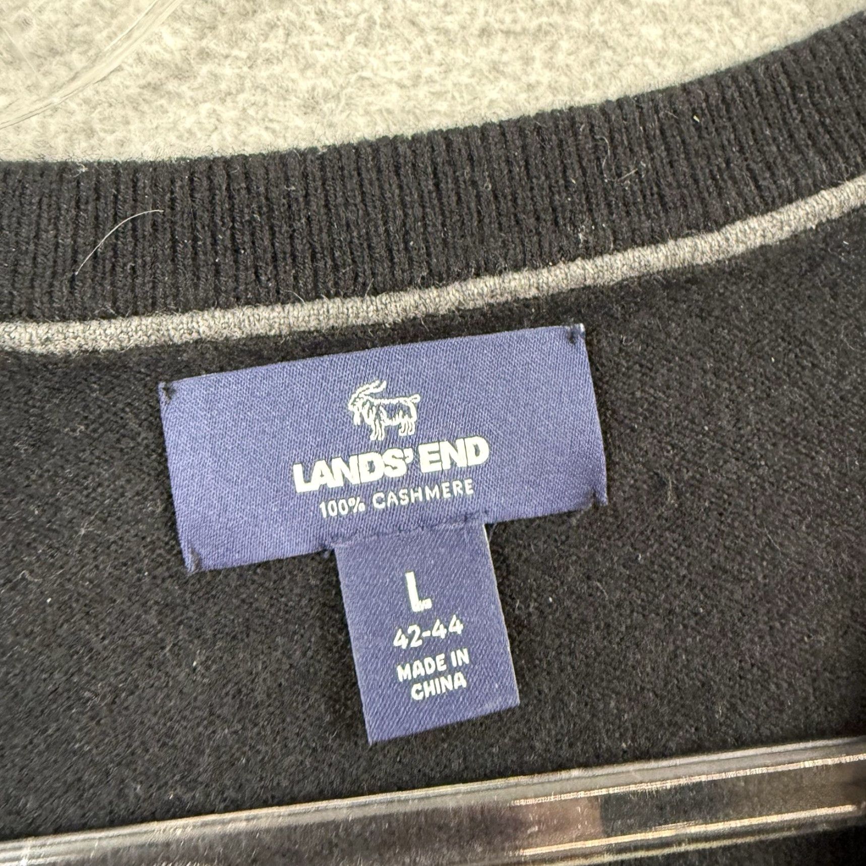 Lands' End Lands' End 100% Cashmere V Neck Sweater Men Large L Black Pullover Knit Size US L / EU 52-54 / 3 - 4 Thumbnail