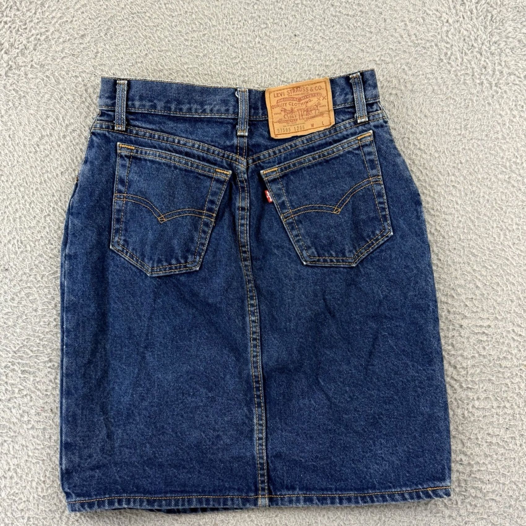 Levi's VINTAGE Levi’s Skirt Womens 9 Blue Denim High Rise A-Line Boho 80s 90s Cowboy Size 30" / US 8 / IT 44 - 6 Thumbnail