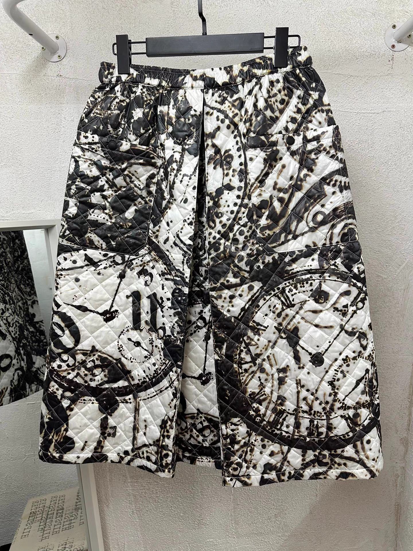 Takahiromiyashita The Soloist. The soloist 20AW Clock Artist Collaboration Skirt K20 Size 27" / US 4 / IT 40 - 1 Thumbnail