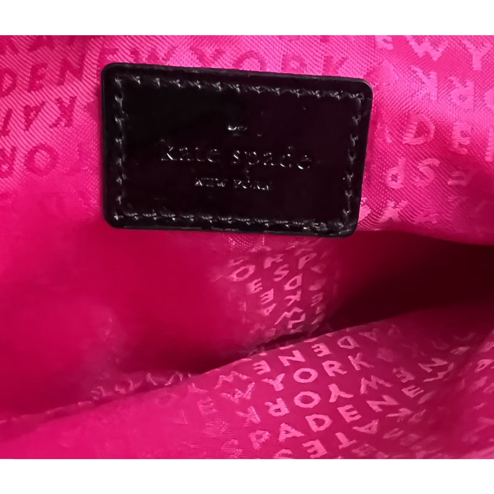 Penn Kate Spade Penn Valley Amy Small Patent Striped Crossbody Bag Purse Cream & Black Women Small Crossbody Patent Leather Shoudler Bag Size ONE SIZE - 7 Thumbnail
