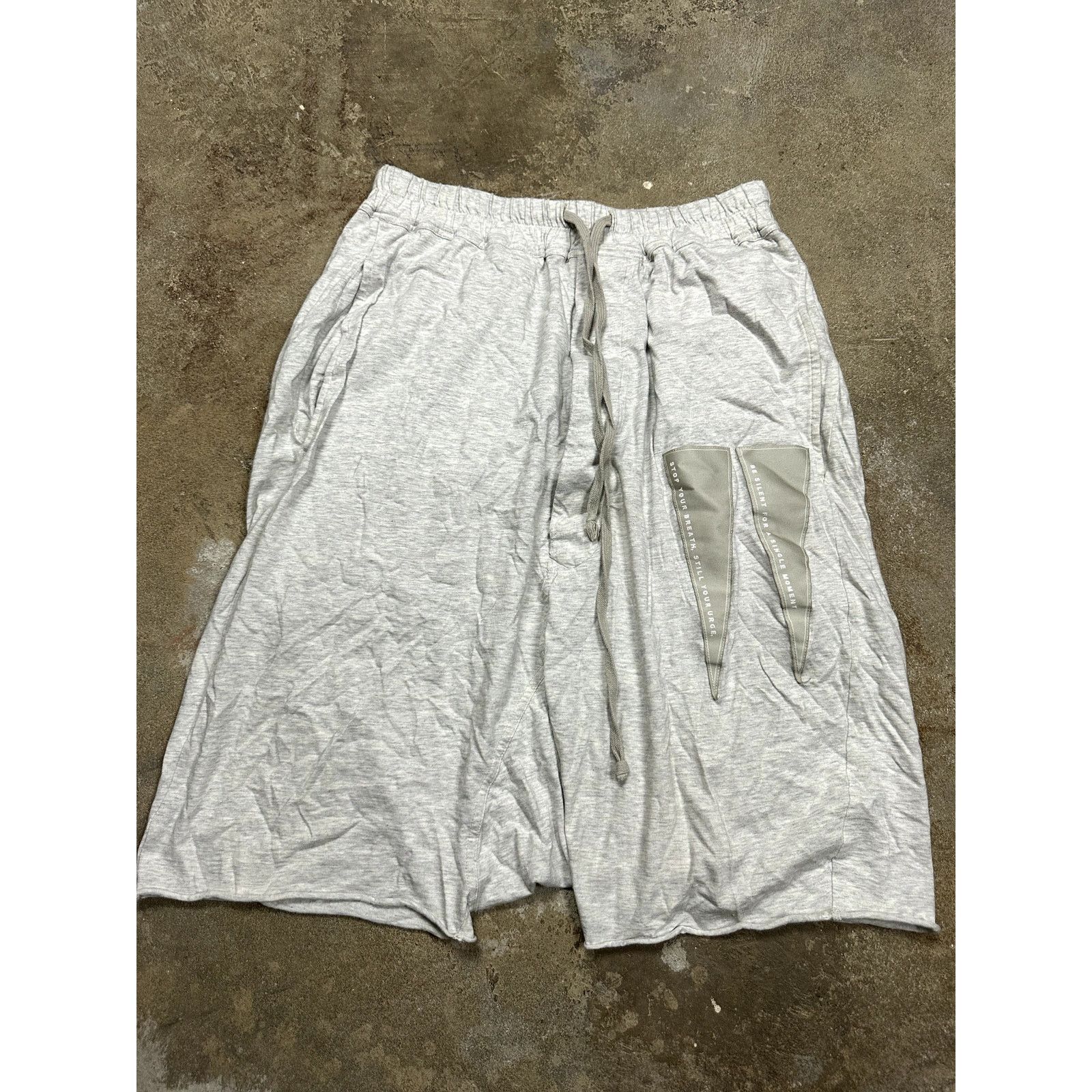 Rick Owens Drkshdw Rick Owens DRK SHDW Sweatshorts Light Grey XS Size US 28 / EU 44 - 1 Thumbnail