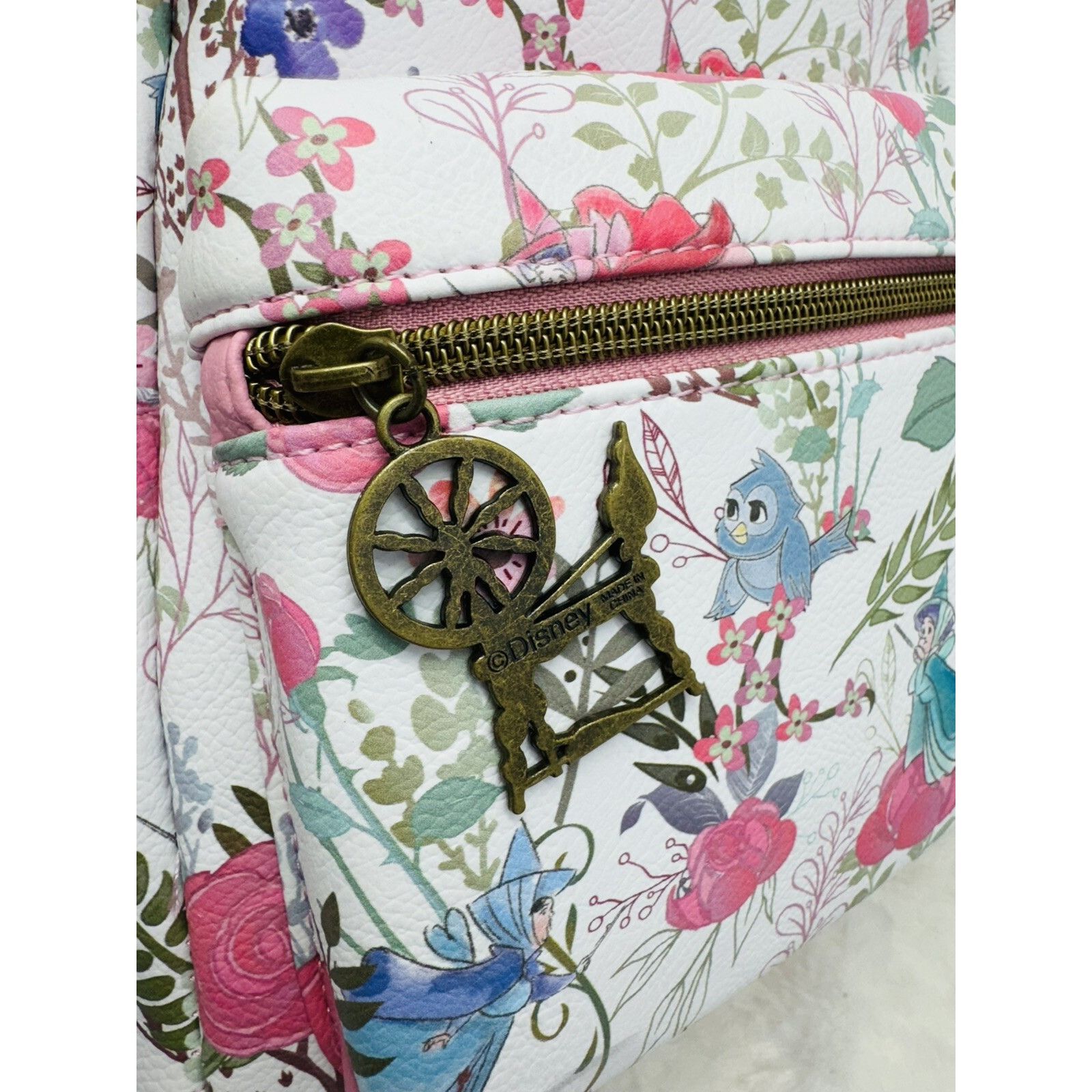 Disney Loungefly Sleeping Beauty Princess Aurora Flowers & Fairies Size ONE SIZE - 5 Thumbnail