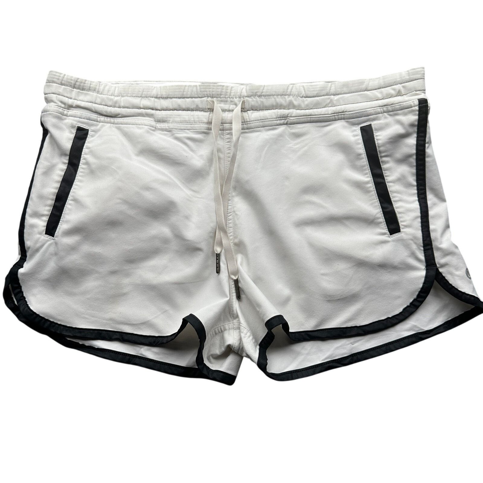 Lululemon Lululemon W7A76S Varsity Shorts Black White Womens Large XL Size 33" - 1 Thumbnail