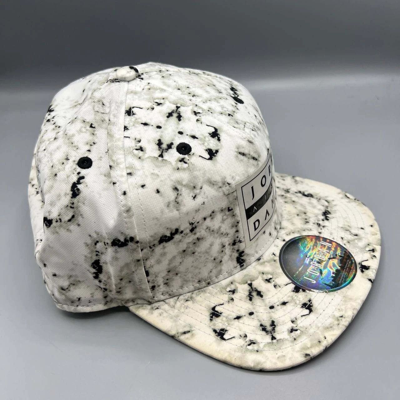Jordan Brand Air Jordan Hat Men White Black Seasonal Print Snap Back Cap Size ONE SIZE - 6 Thumbnail