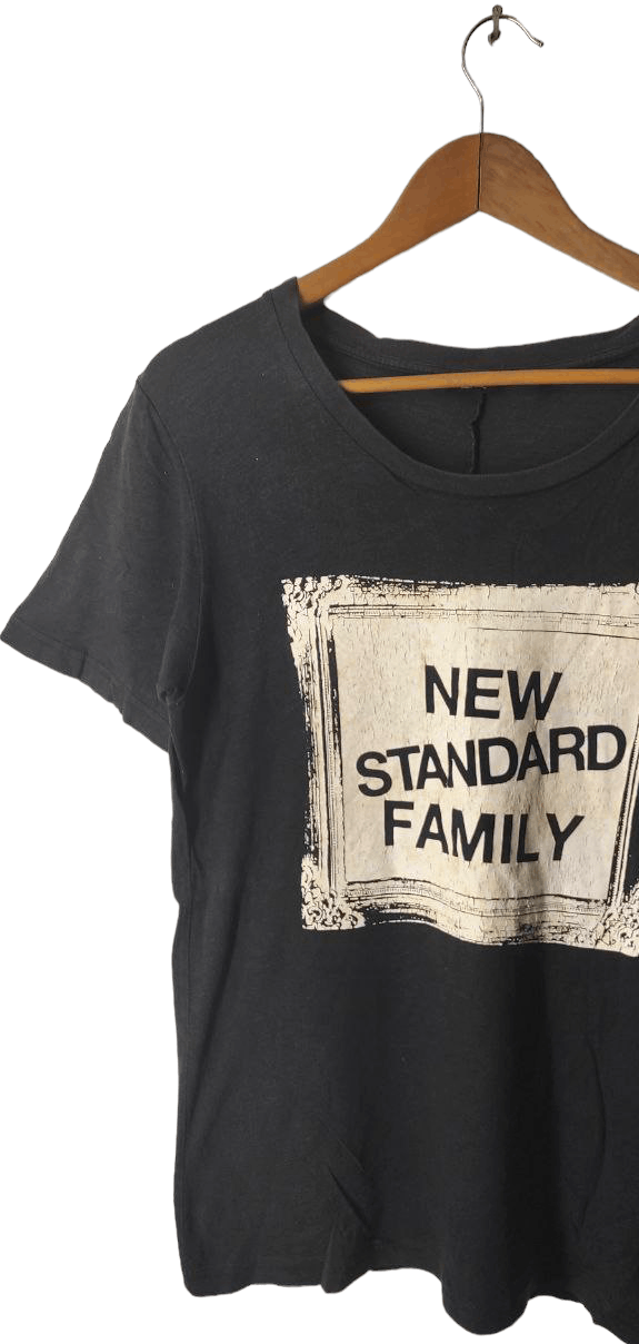 Undercover UNDERCOVER NEW STANDARD FAMILY X UNIQLO TEE Size US M / EU 48-50 / 2 - 4 Thumbnail