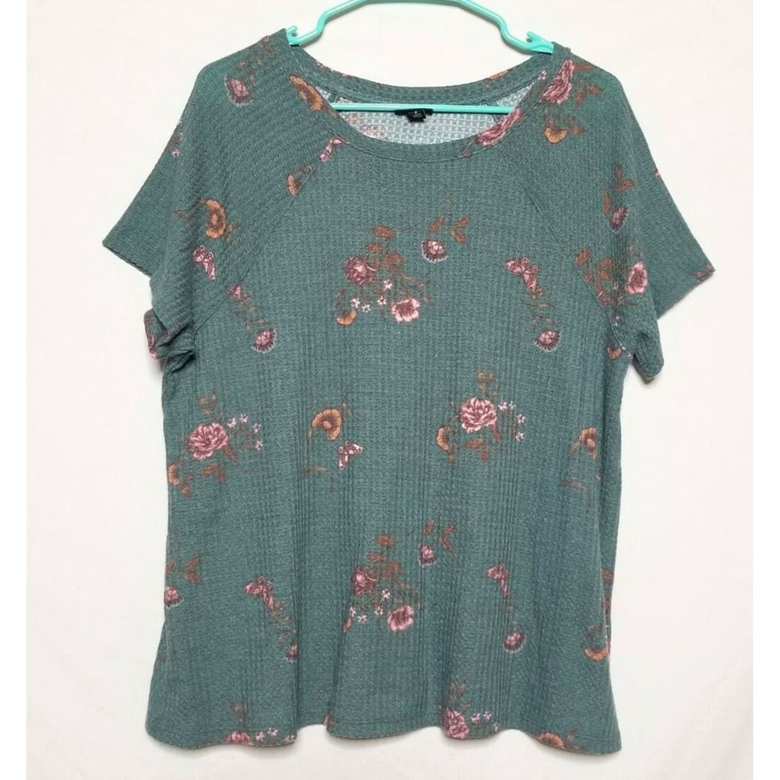 Torrid Torrid T-Shirt Floral Pine Green Short Sleeve Womens Size 2X Plus Shirt Size XXL / US 16-18 / IT 52-54 - 2 Thumbnail