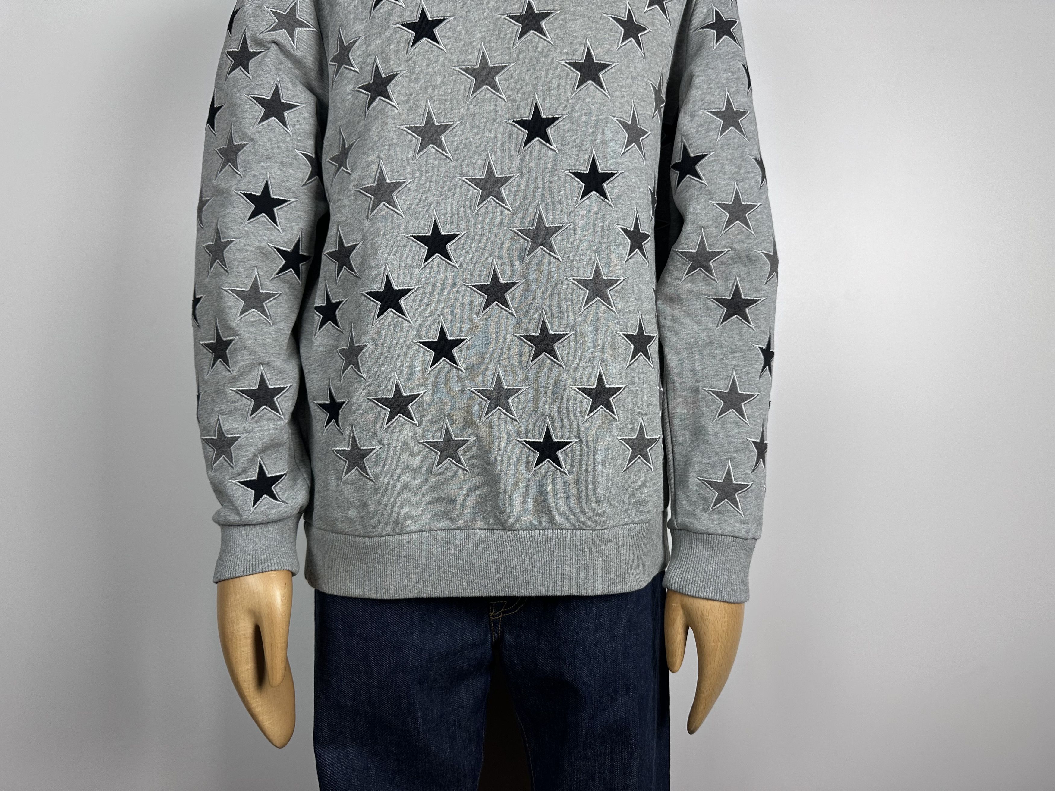 Givenchy × Grailed GIVENCHY Star Embroidered Sweatshirt Gray Mens Size L Size US L / EU 52-54 / 3 - 4 Thumbnail