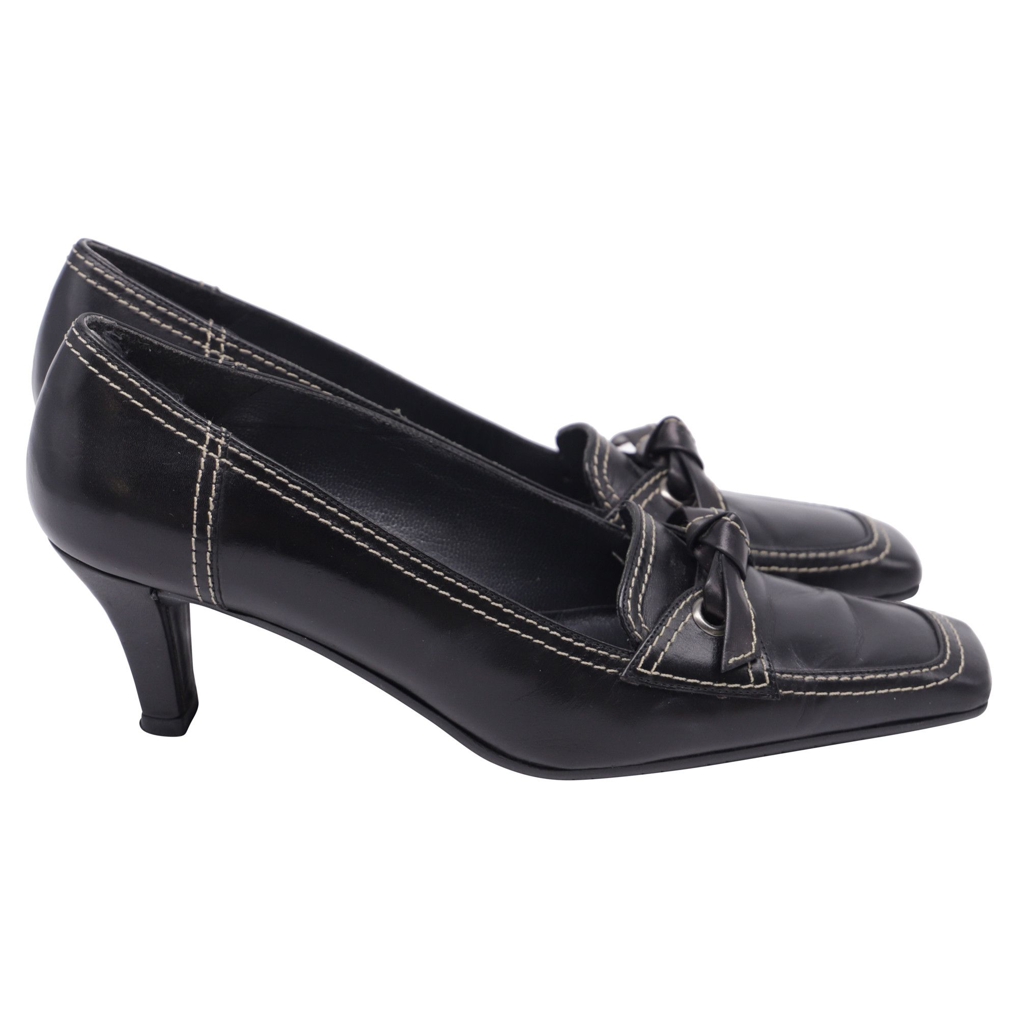 Stuart Weitzman Stuart Weitzman Bow Square-Toe Pumps in Black Leather Size US 5.5 / IT 35.5 - 1 Thumbnail