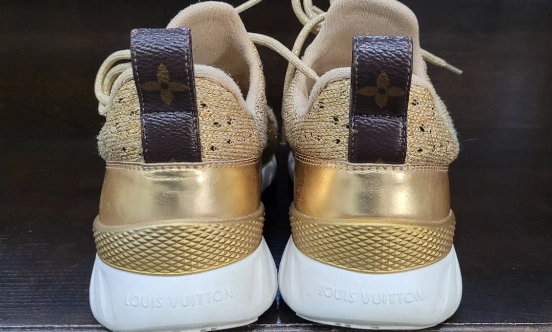 Louis Vuitton Louis Vuitton Sneakers Sz.40 Size US 9 / IT 39 - 9 Thumbnail