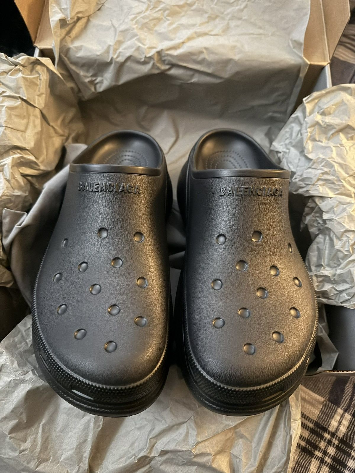 Balenciaga × Crocs Balenciaga Crocs Platform Mules Men’s 45 Size US 12 / EU 45 - 6 Thumbnail