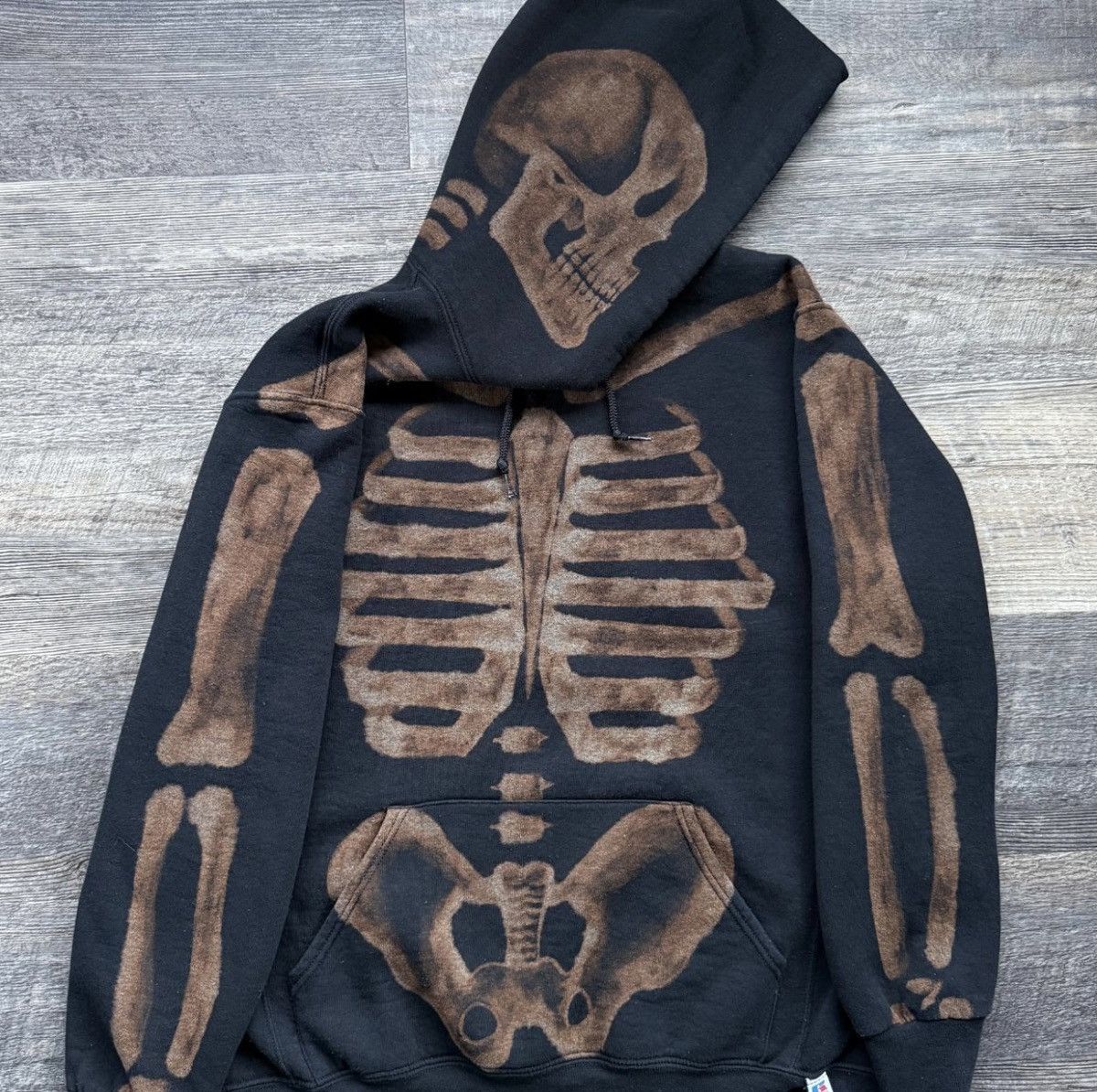 Russell Athletic Handmade bleached skeleton hoodie Size US L / EU 52-54 / 3 - 1 Thumbnail