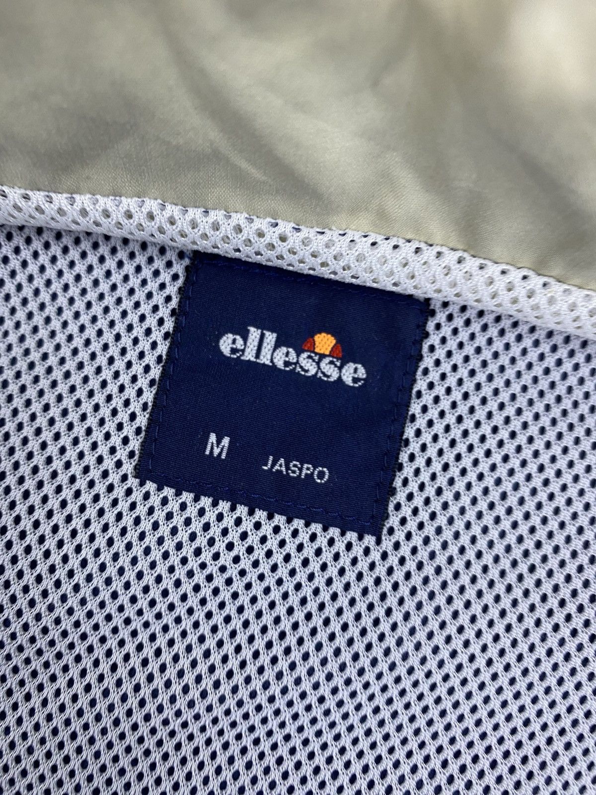 Ellesse Vintage Ellesse Sleeveless Zipper Vest Size US M / EU 48-50 / 2 - 9 Thumbnail