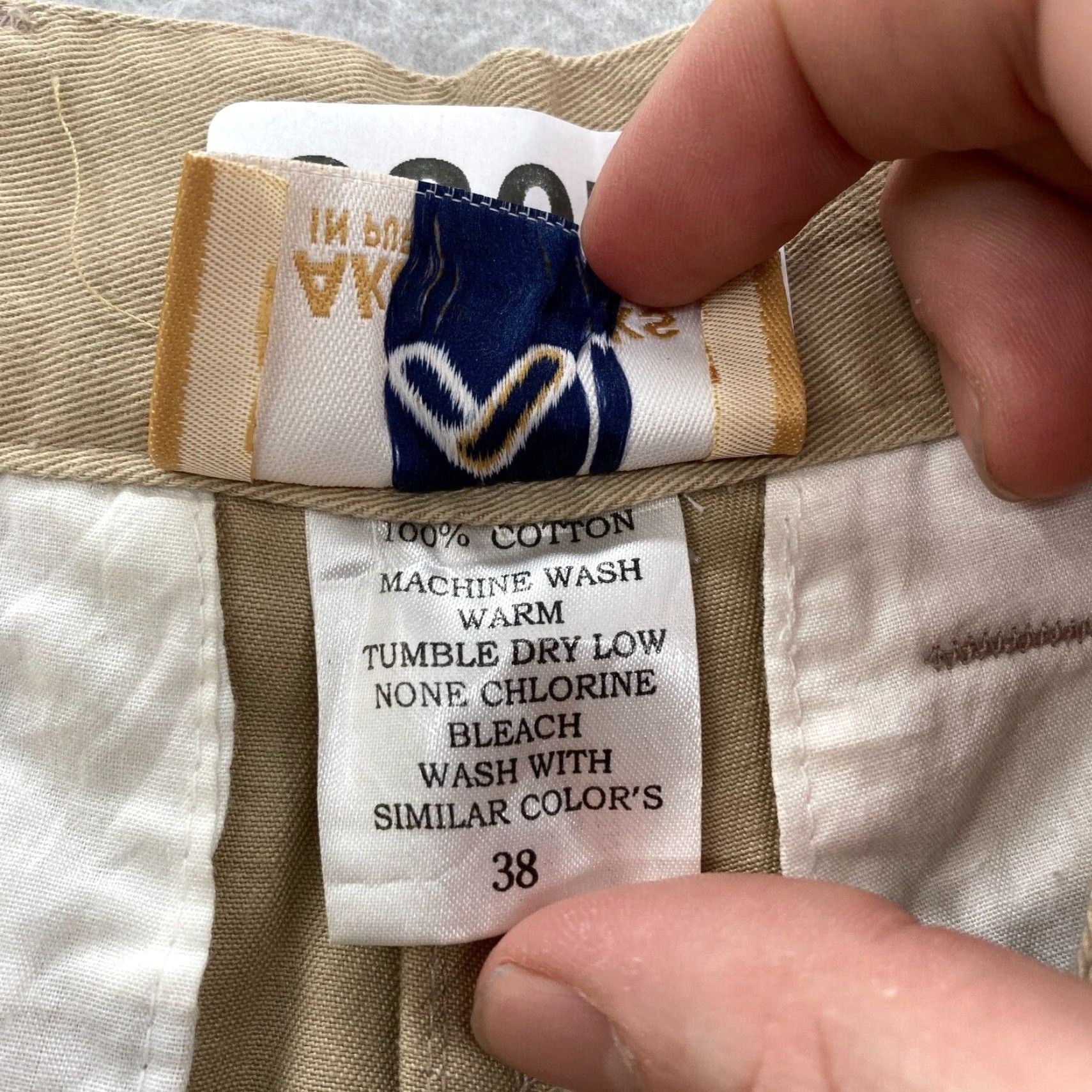 Akademiks VINTAGE Akademiks Cargo Shorts Mens 38 Khaki Beige Relaxed Embroidered Hip Hop Size US 38 / EU 54 - 5 Thumbnail