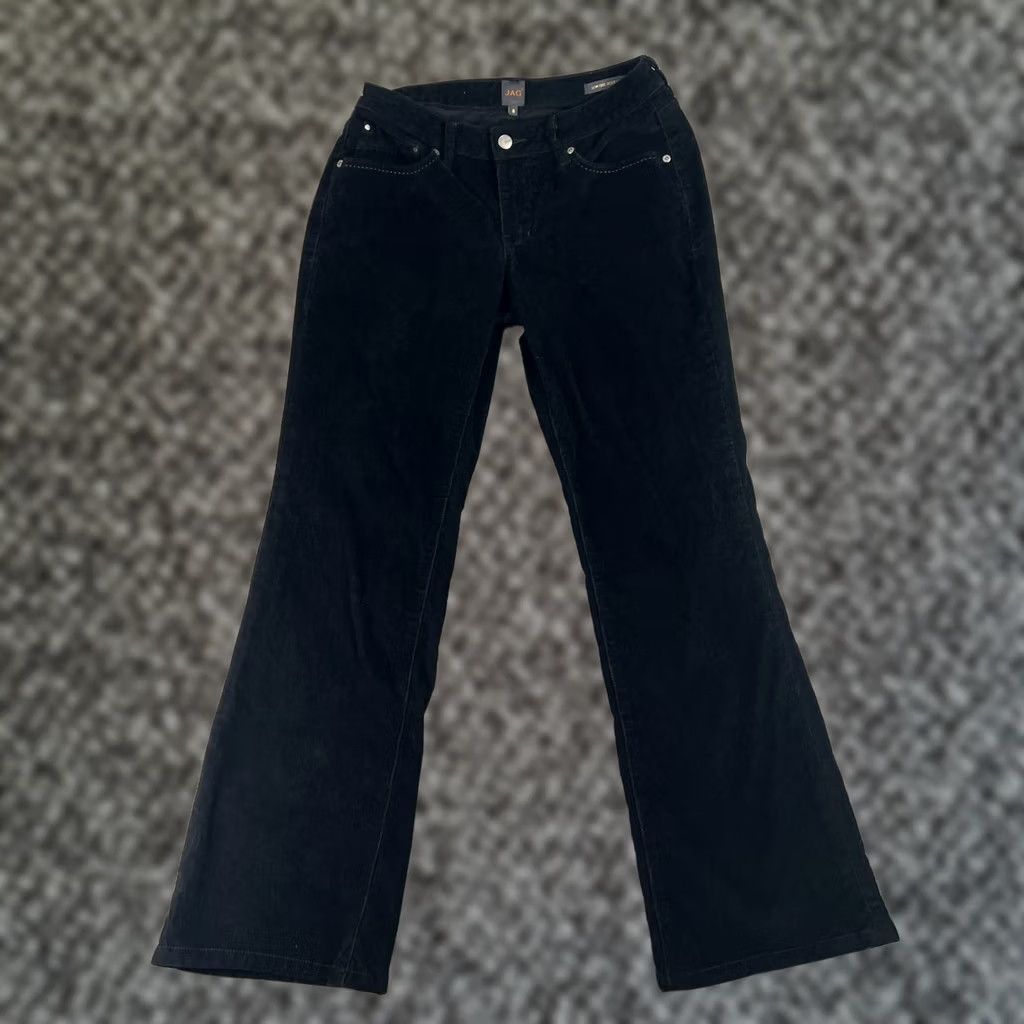 AG Jeans JAG Jeans Womens 8 Low Rise Bootcut Black Corduroy Pants Stretch Front Pockets Logo 30in Inseam Regular Rise Mid Vintage: No Womens Size 30" / US 8 / IT 44 - 1 Thumbnail
