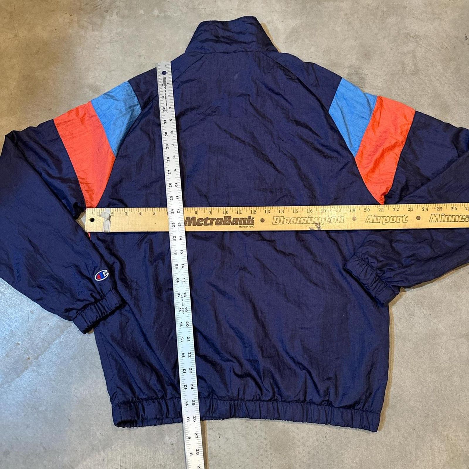Champion Vintage 90s Navy Champion Zip-Up Windbreaker Size M Size US M / EU 48-50 / 2 - 5 Thumbnail