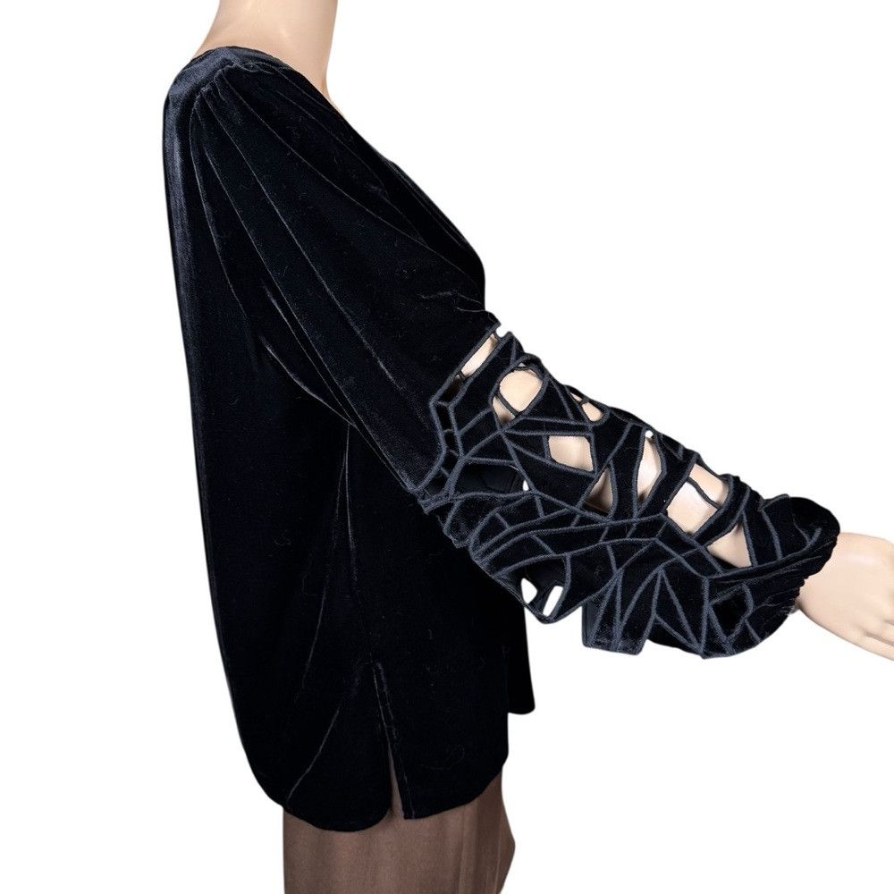 Joie JOIE Black Velvet Long Sleeve Cut Outs Scoop Blouse Size M Size M / US 6-8 / IT 42-44 - 3 Thumbnail