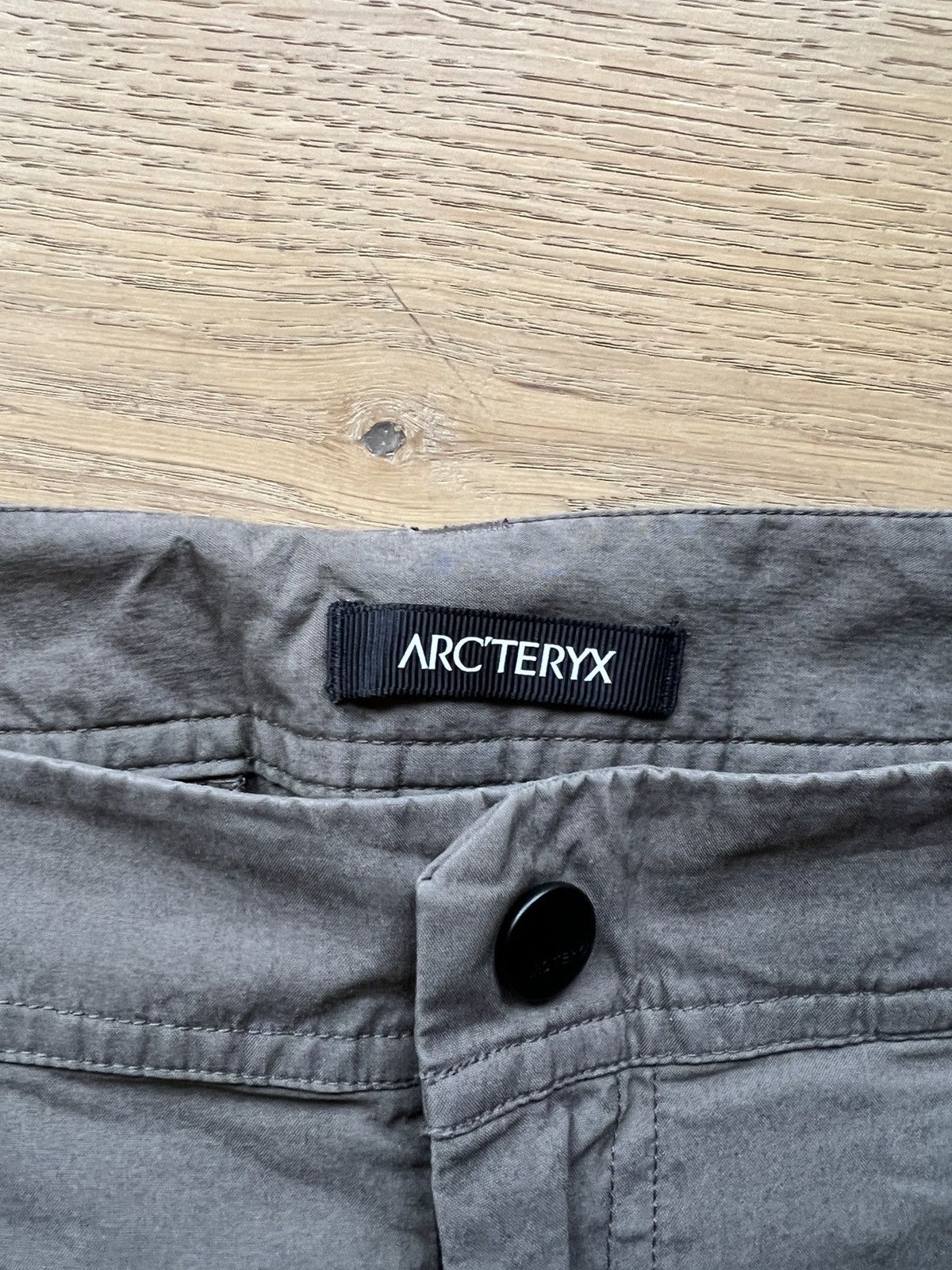 Arc'teryx Arc'Teryx Hiking Shorts Size US 34 / EU 50 - 2 Thumbnail